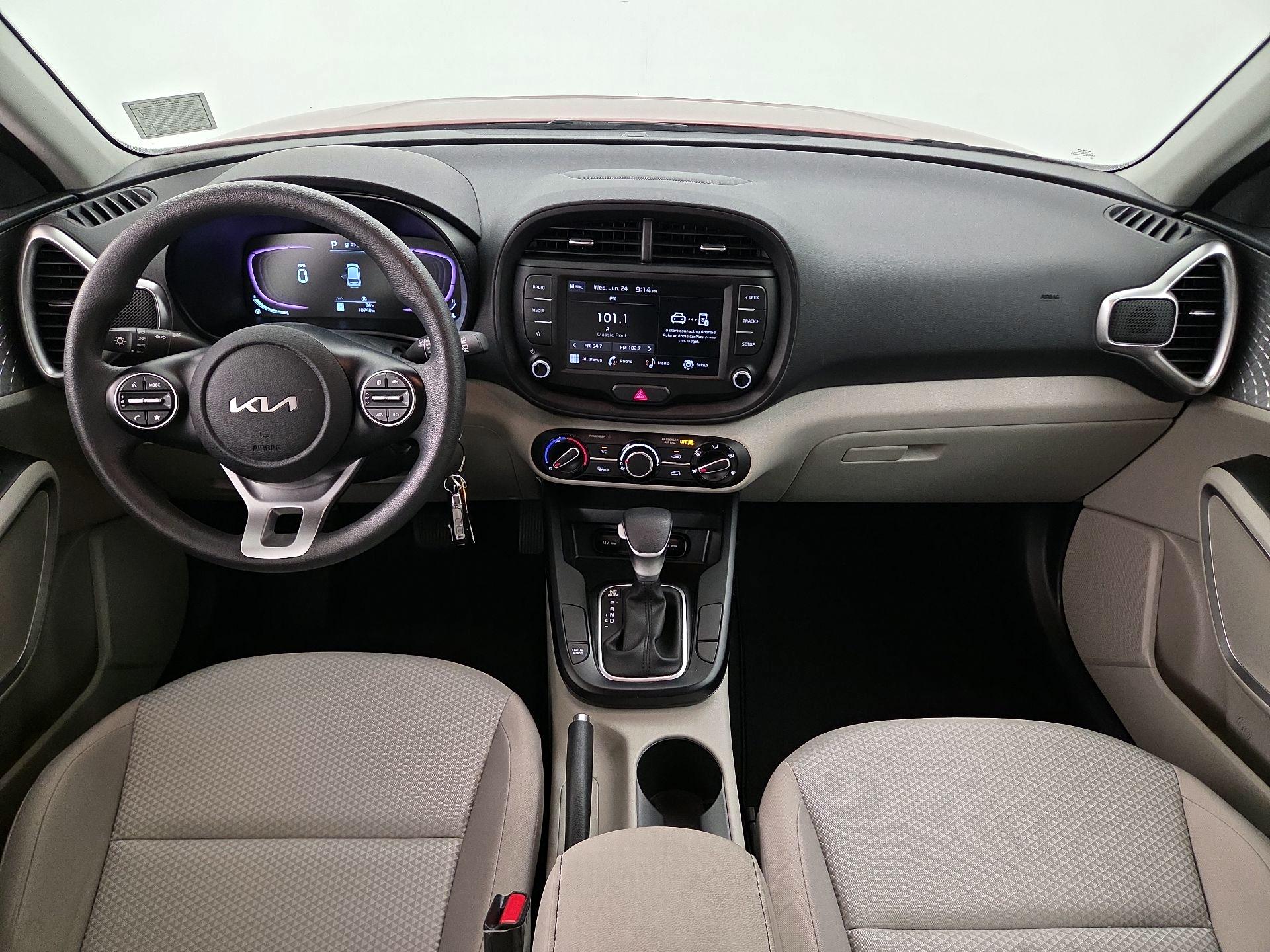 Thumbnail: 2023 Kia Soul - 9