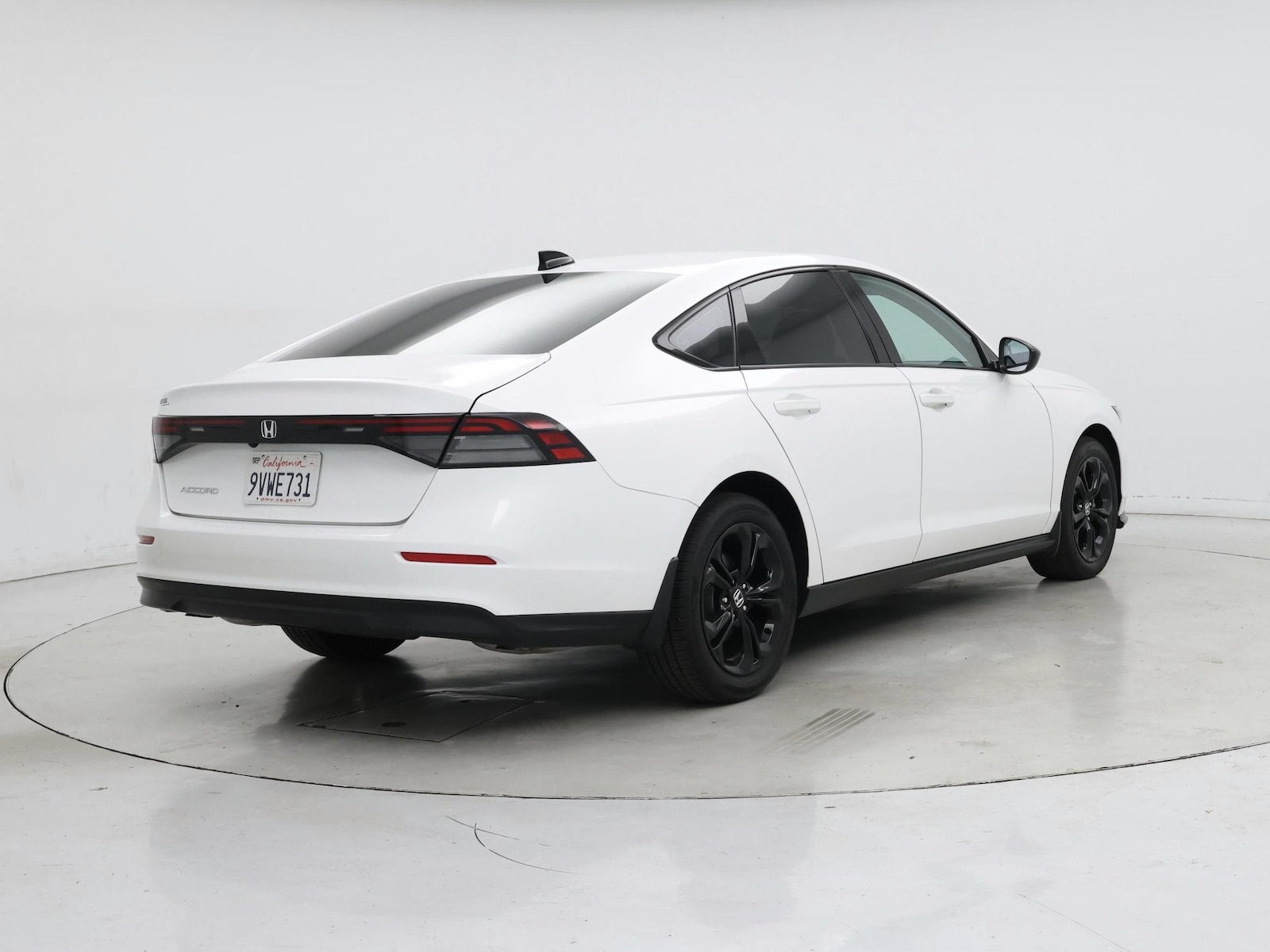 2025 Honda Accord SE - Photo 9