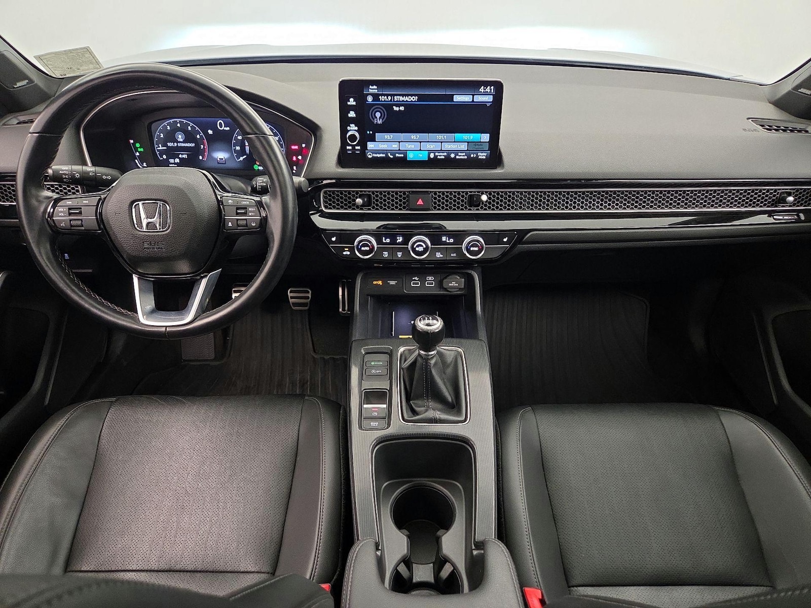Apple CarPlay® & Android Auto™