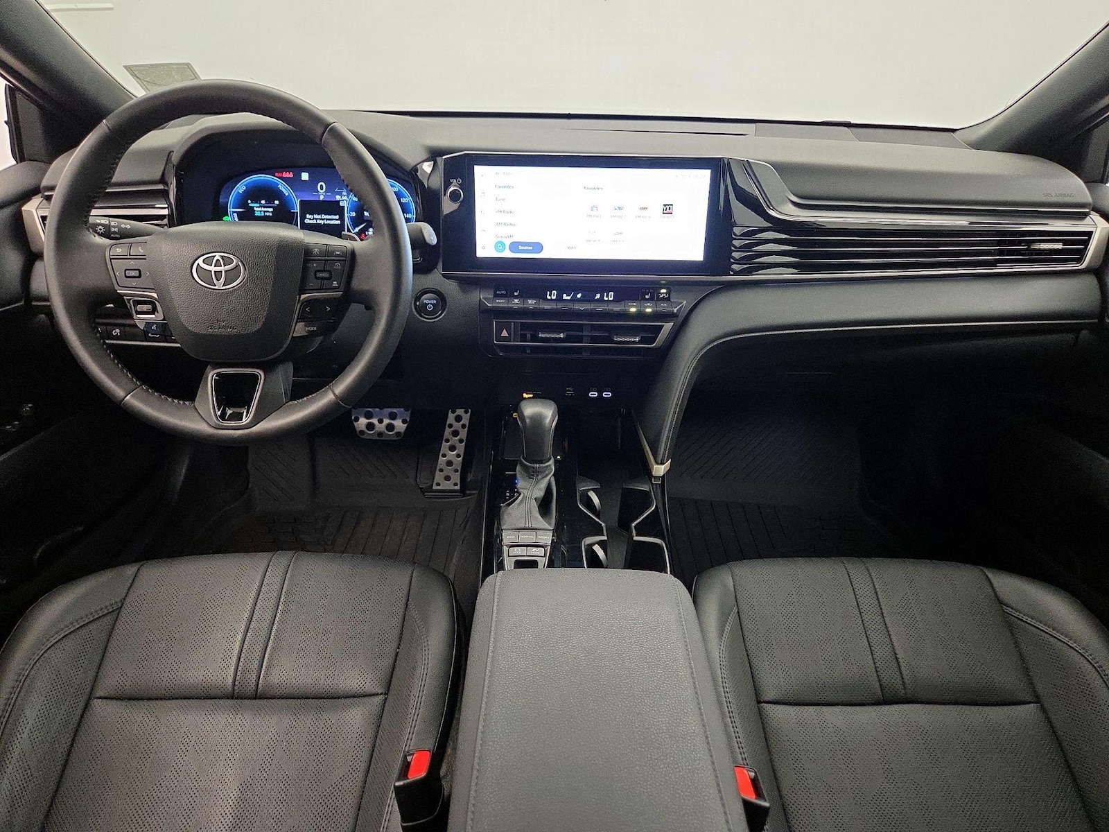 2025 Toyota Camry XSE - Photo 10