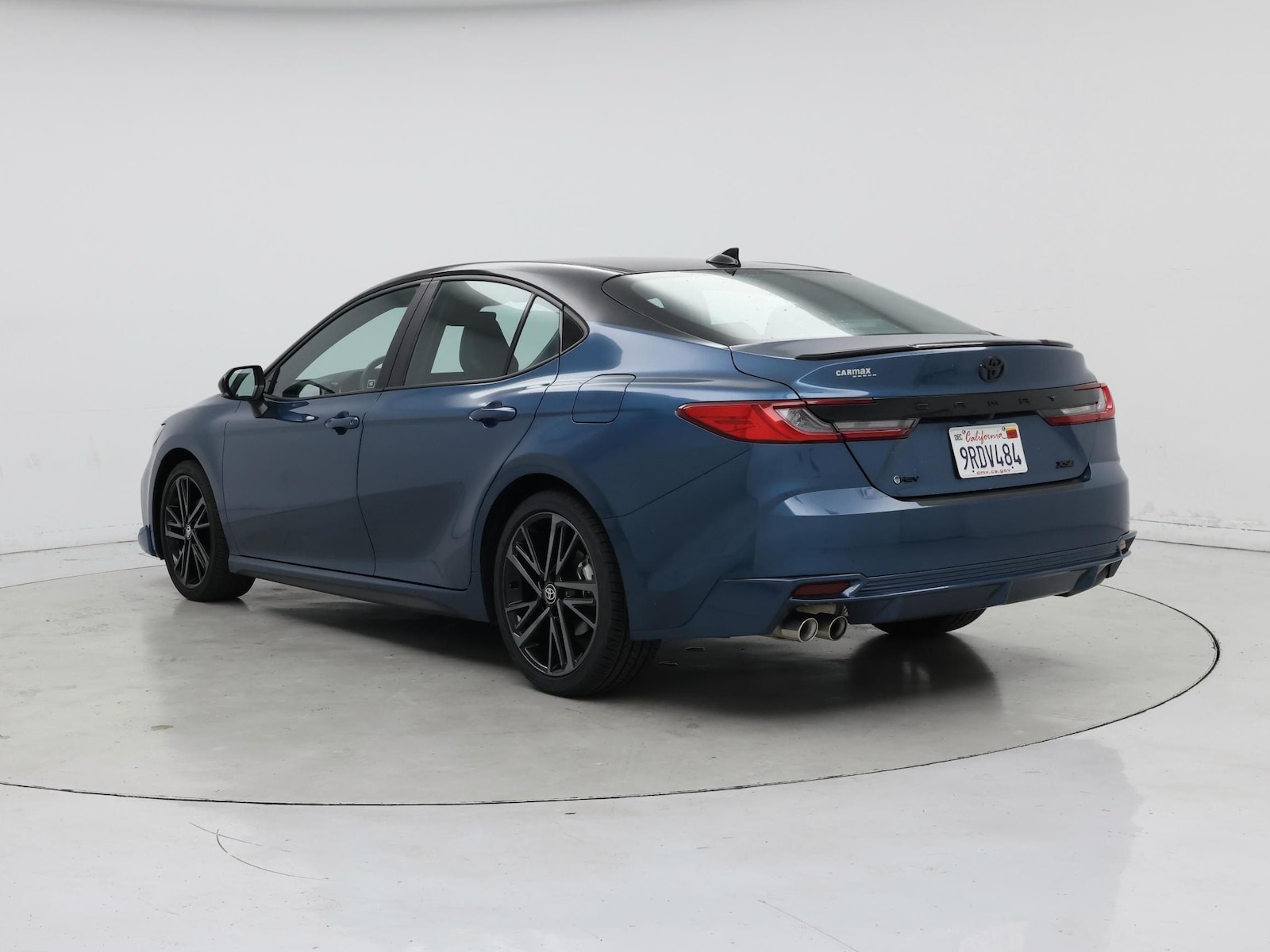 2025 Toyota Camry XSE - Photo 3