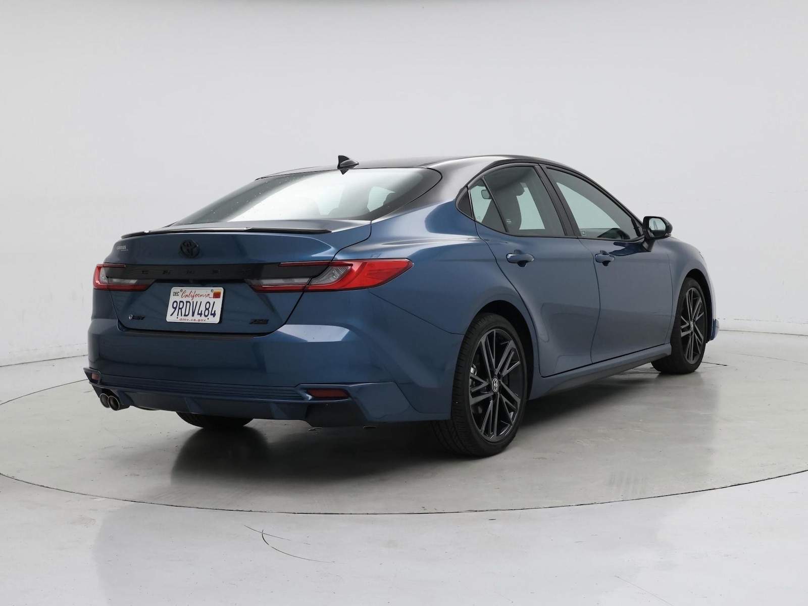 2025 Toyota Camry XSE - Photo 9