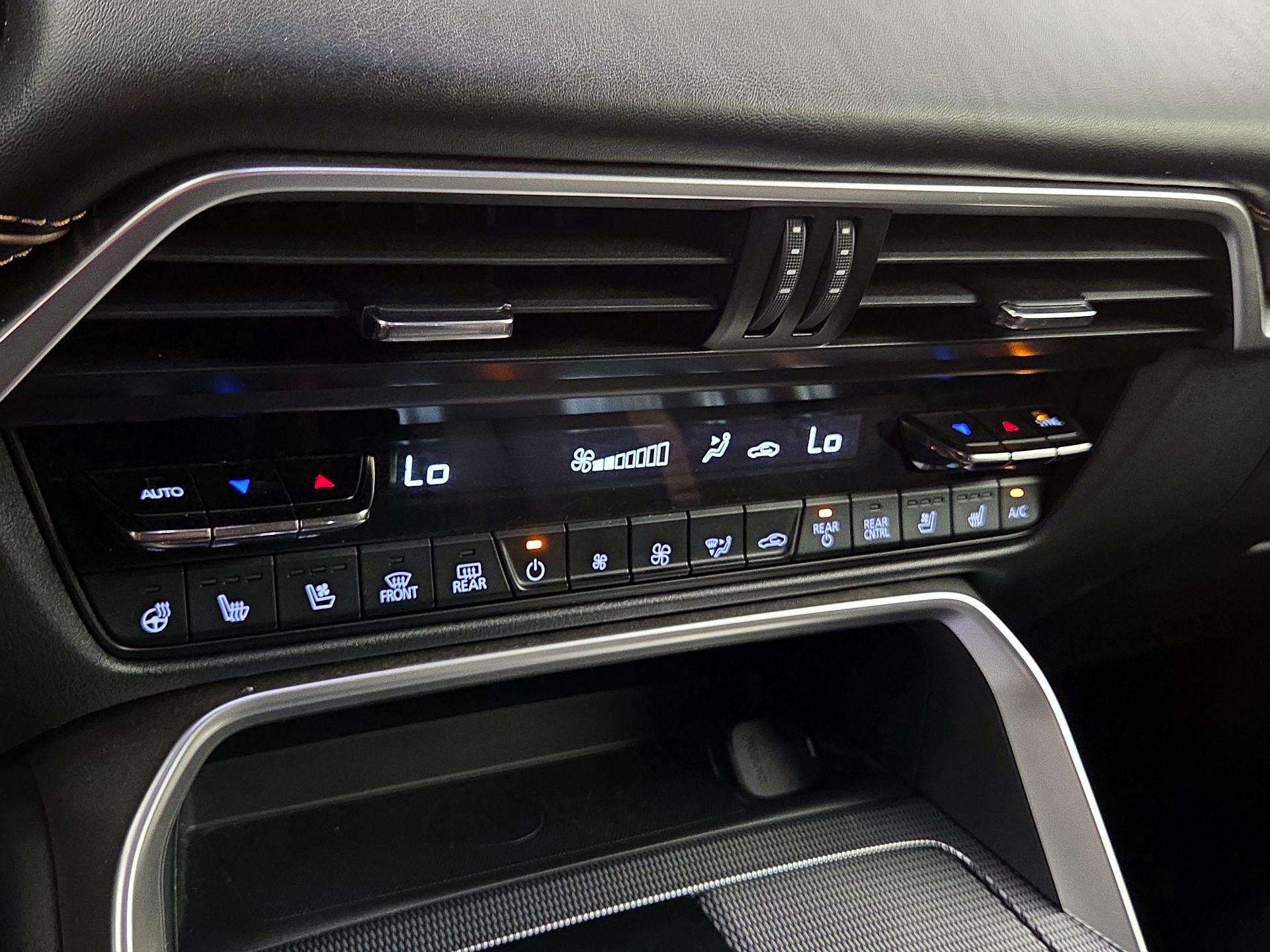 Thumbnail: 2025 Mazda CX-90 - 17