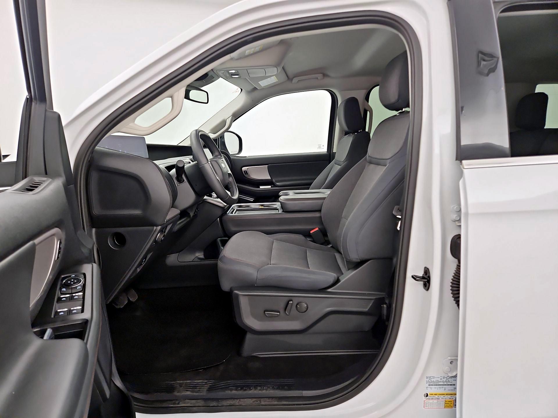 Thumbnail: 2025 Ford Expedition - 11