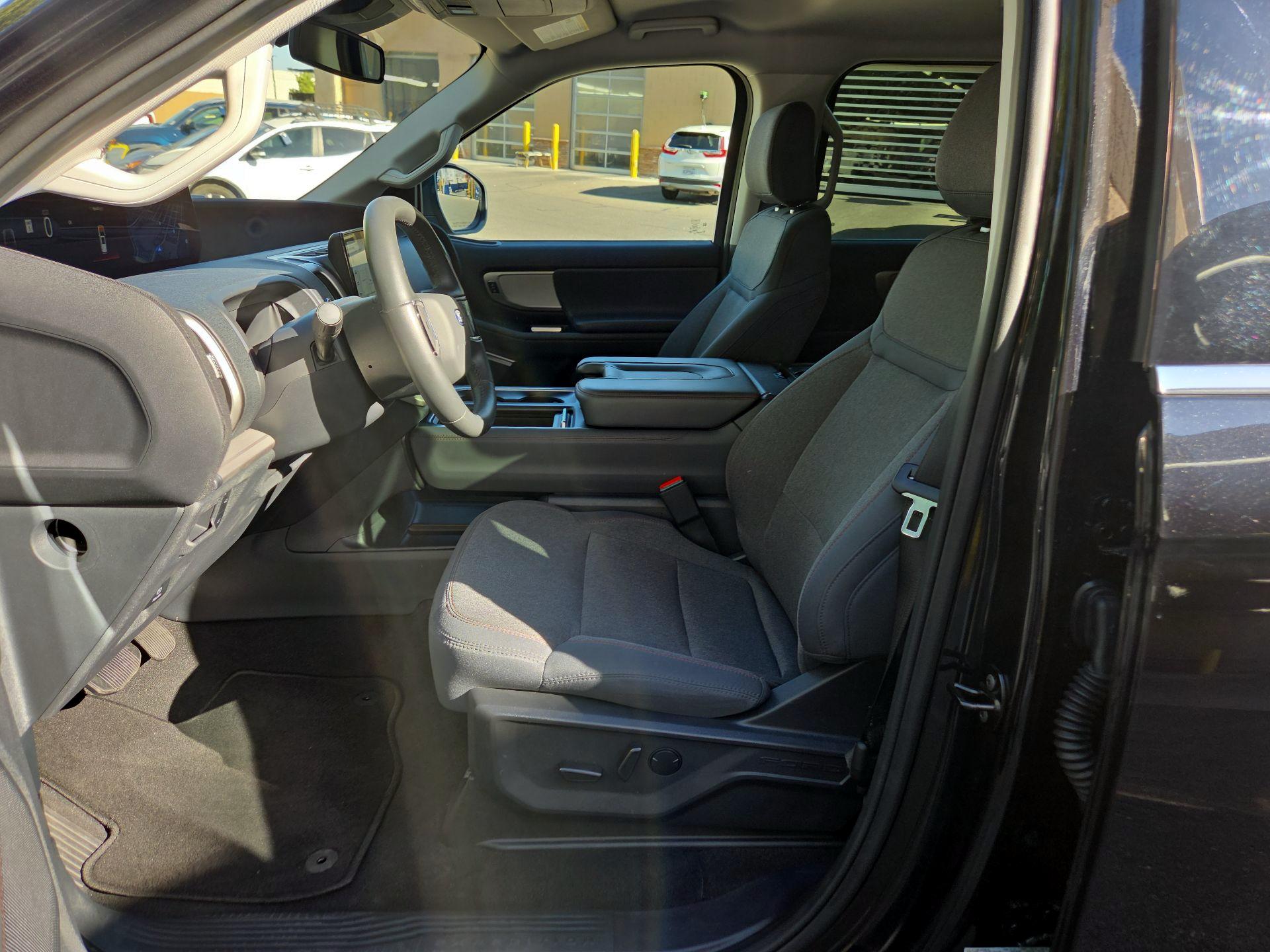 Thumbnail: 2025 Ford Expedition MAX - 9