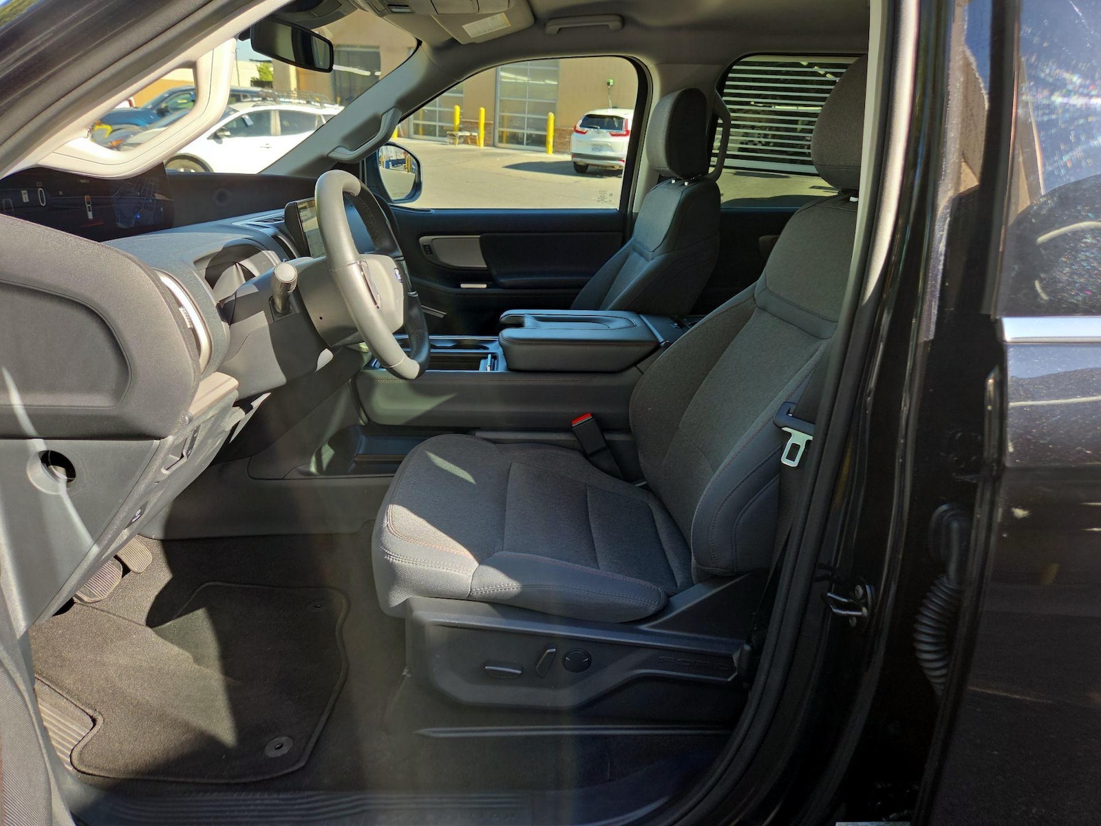 Power Seat(s) & Side Airbags