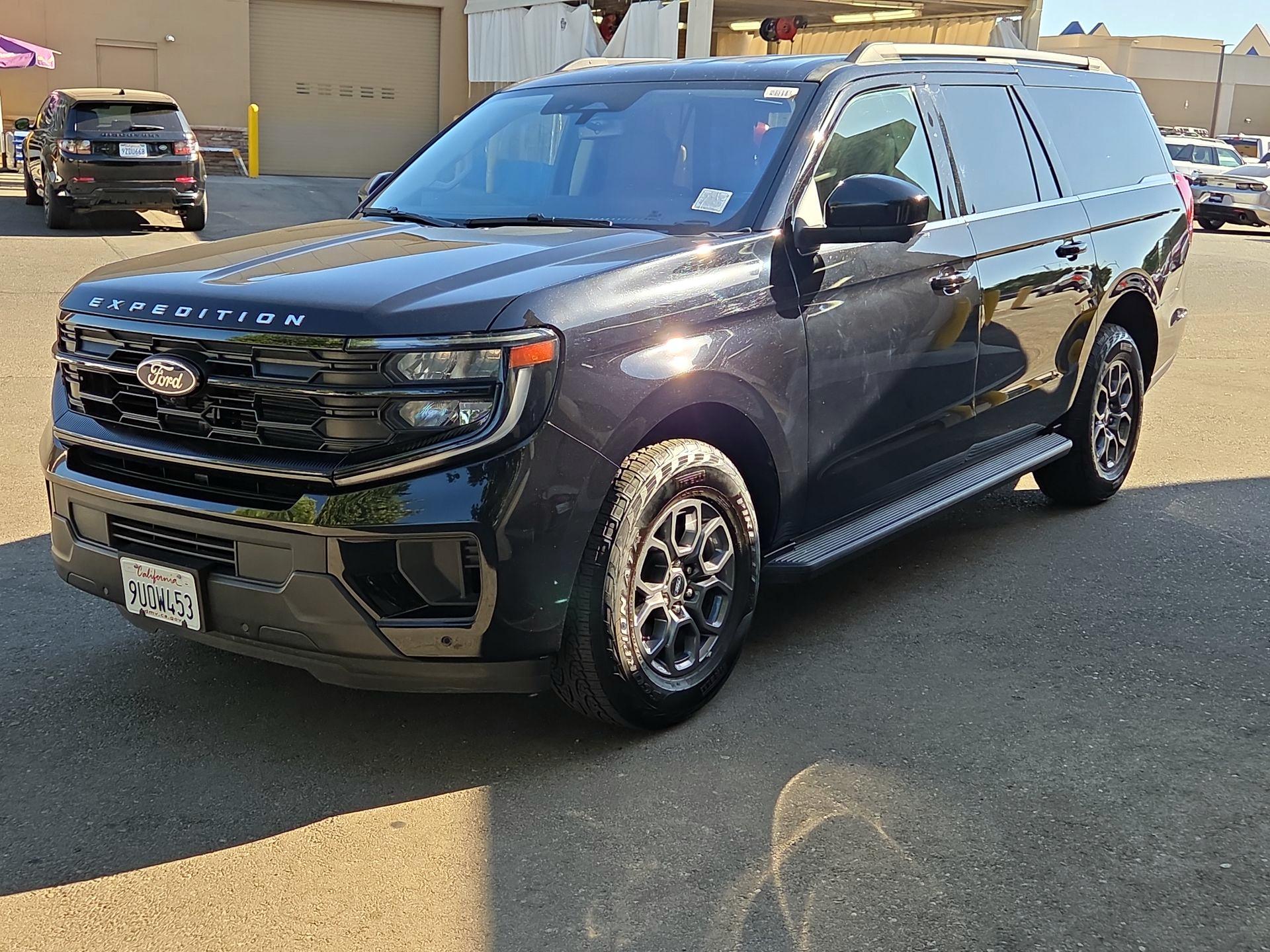 Thumbnail: 2025 Ford Expedition MAX - 3