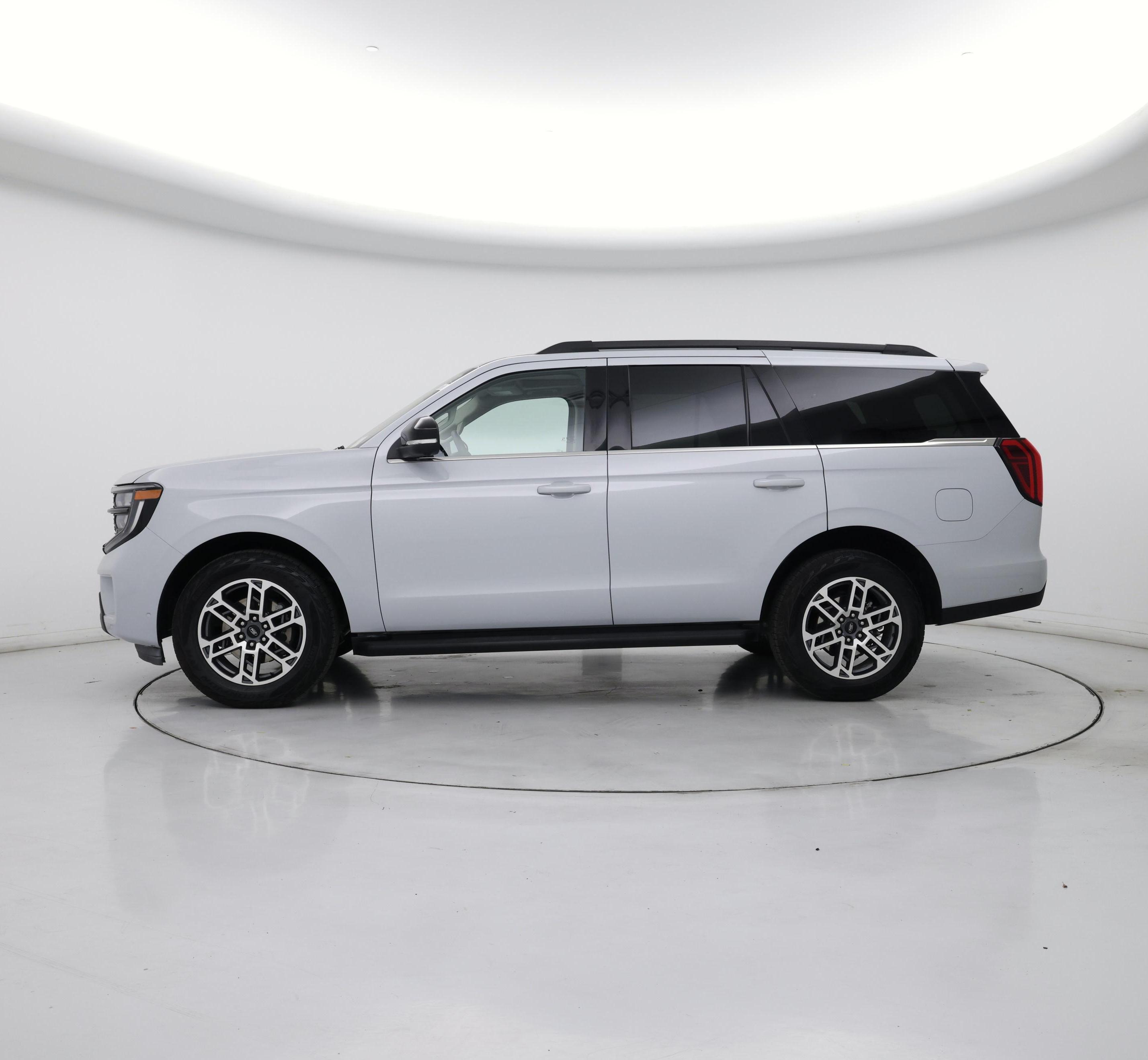 Thumbnail: 2025 Ford Expedition - 3