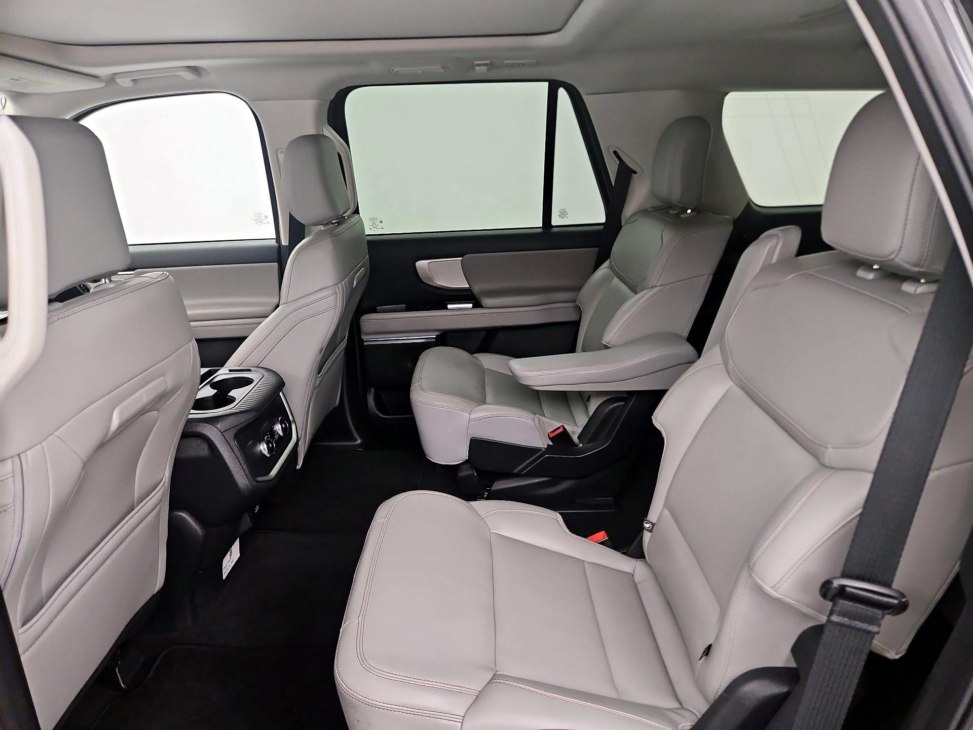 Thumbnail: 2025 Ford Expedition - 20