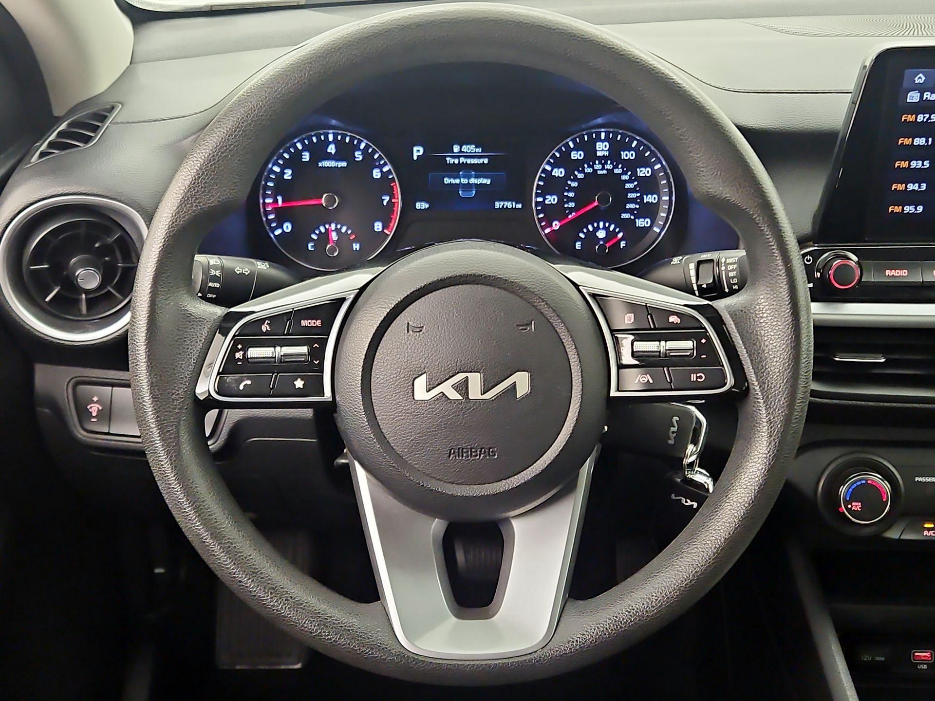 Thumbnail: 2023 Kia Forte - 10
