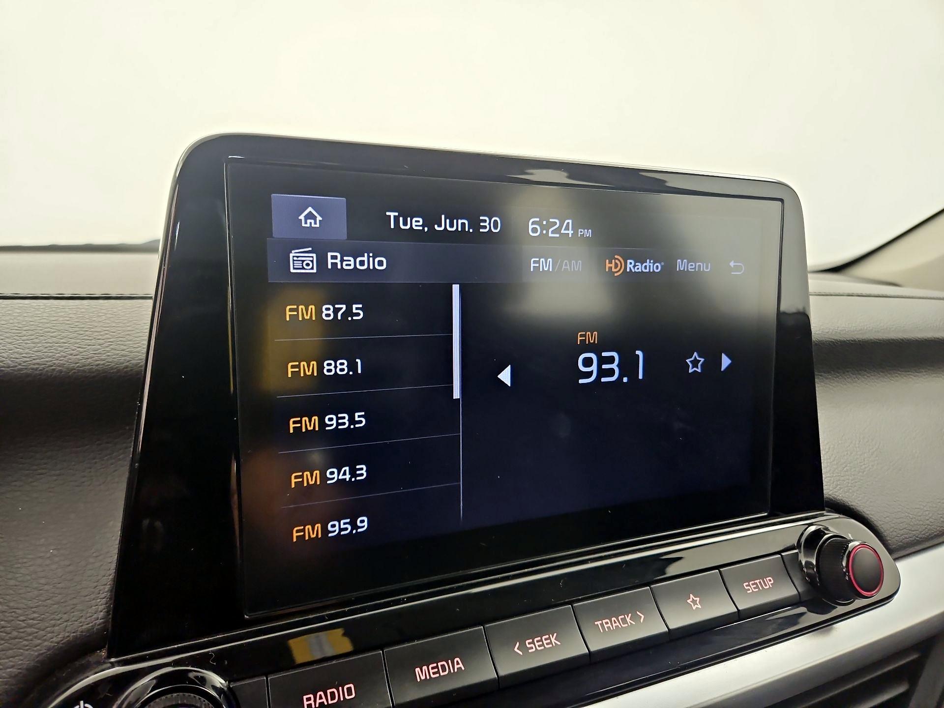 Thumbnail: 2023 Kia Forte - 15
