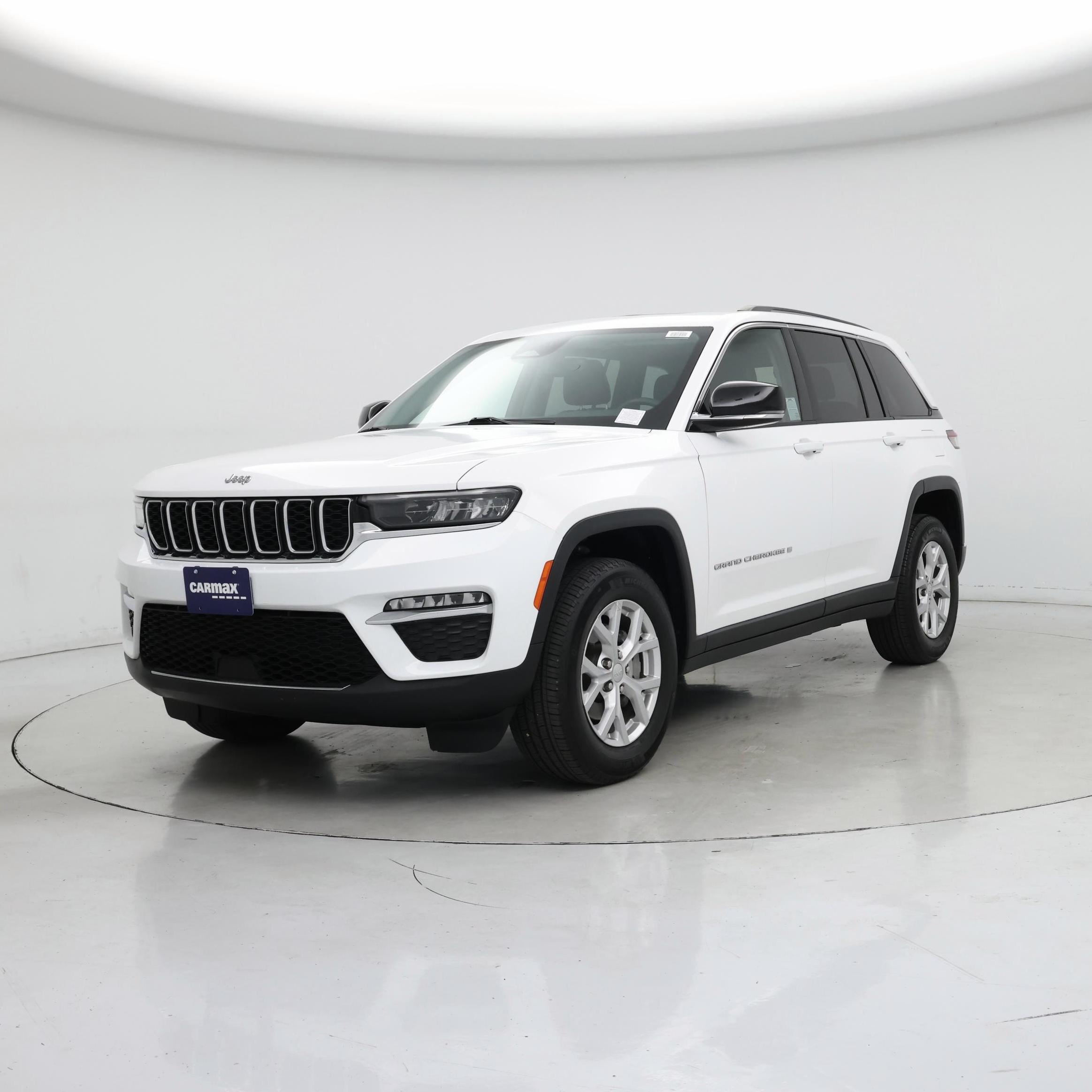 Thumbnail: 2023 Jeep Grand Cherokee - 4