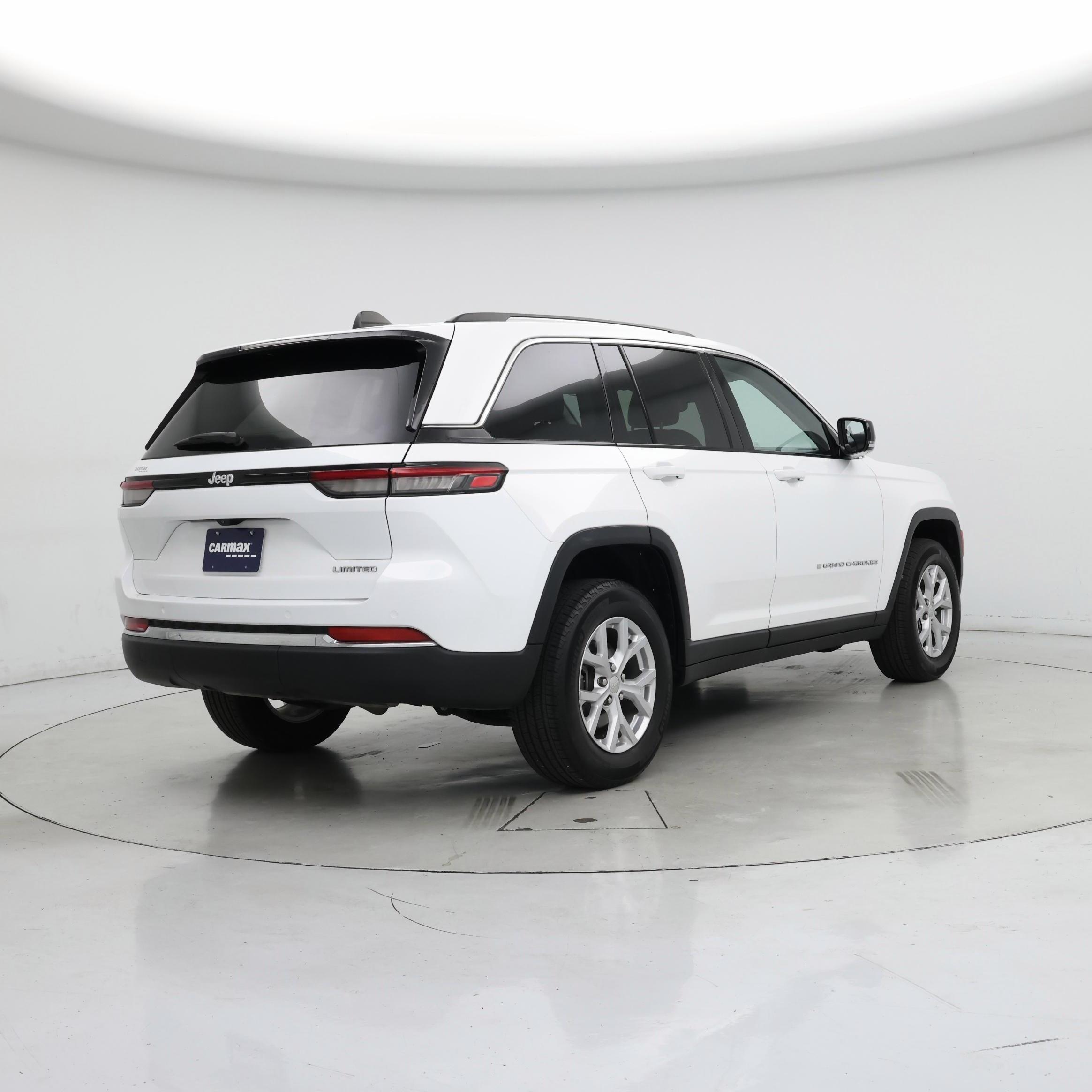 Thumbnail: 2023 Jeep Grand Cherokee - 8