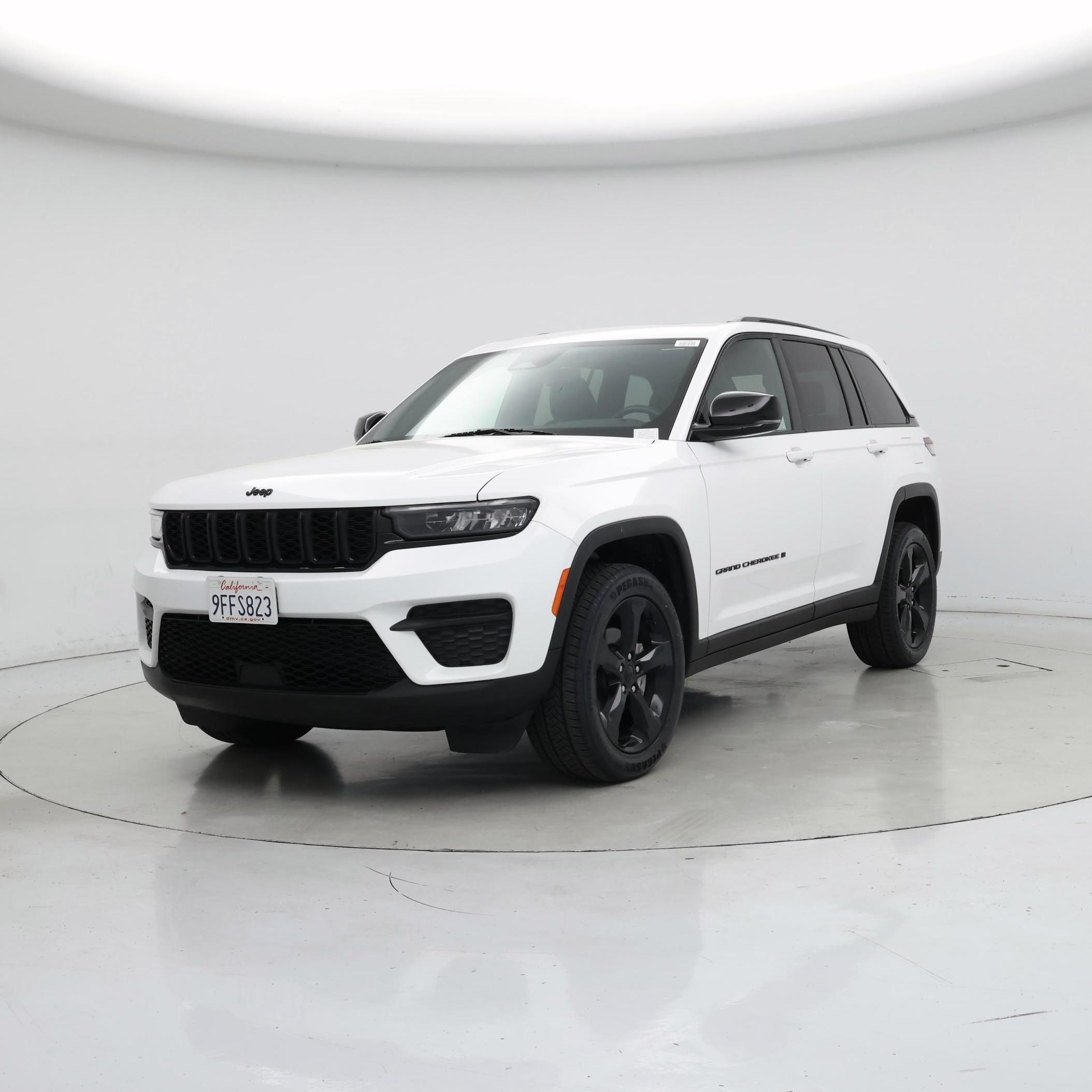 Thumbnail: 2023 Jeep Grand Cherokee - 4
