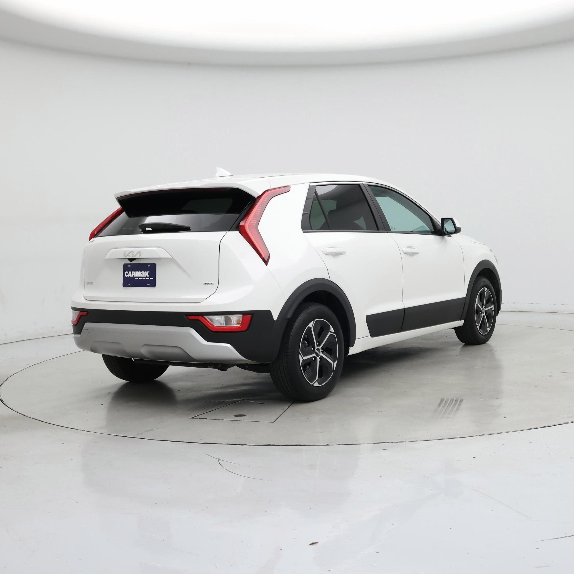 Thumbnail: 2025 Kia Niro - 8