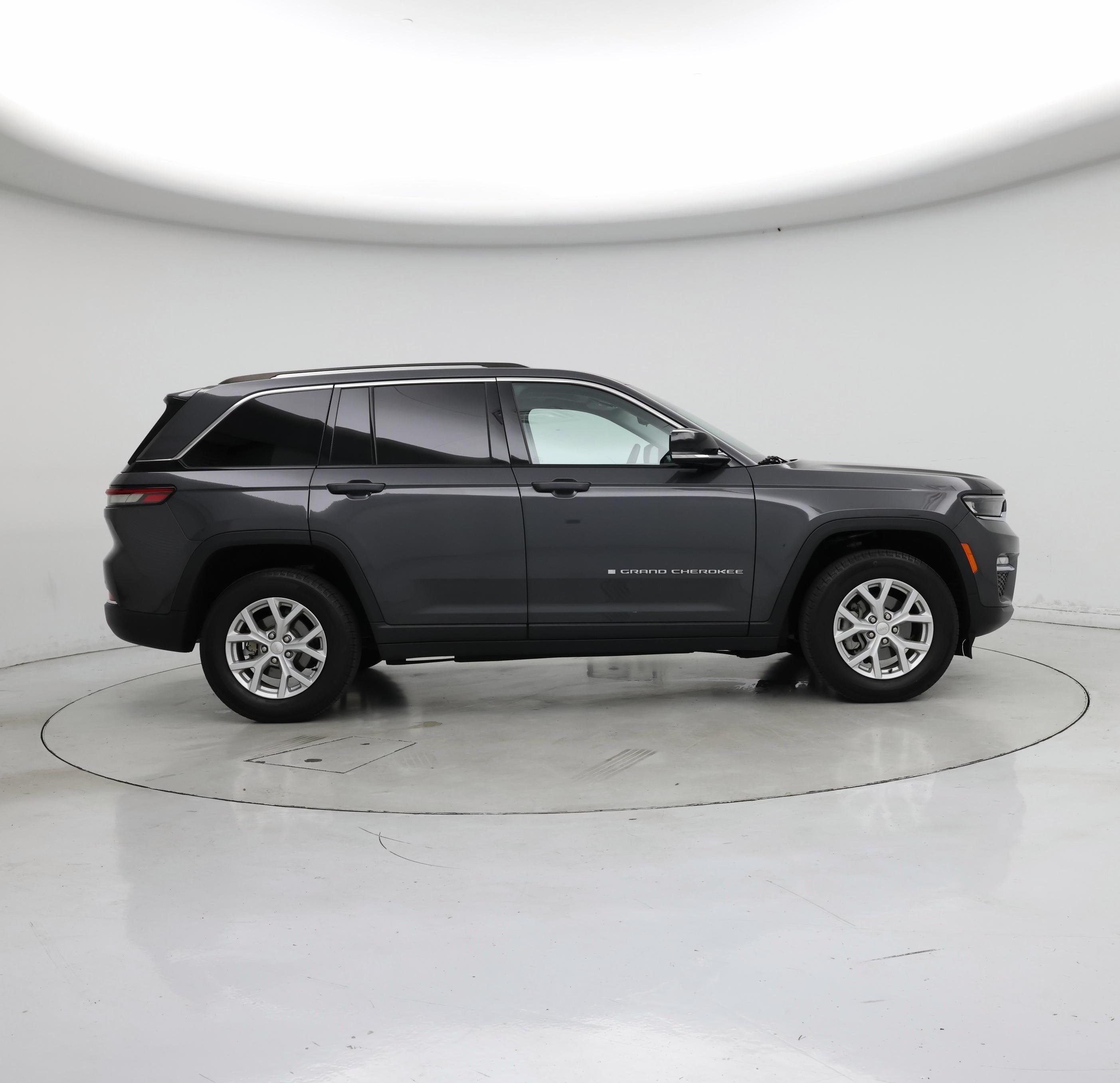 Thumbnail: 2023 Jeep Grand Cherokee - 7