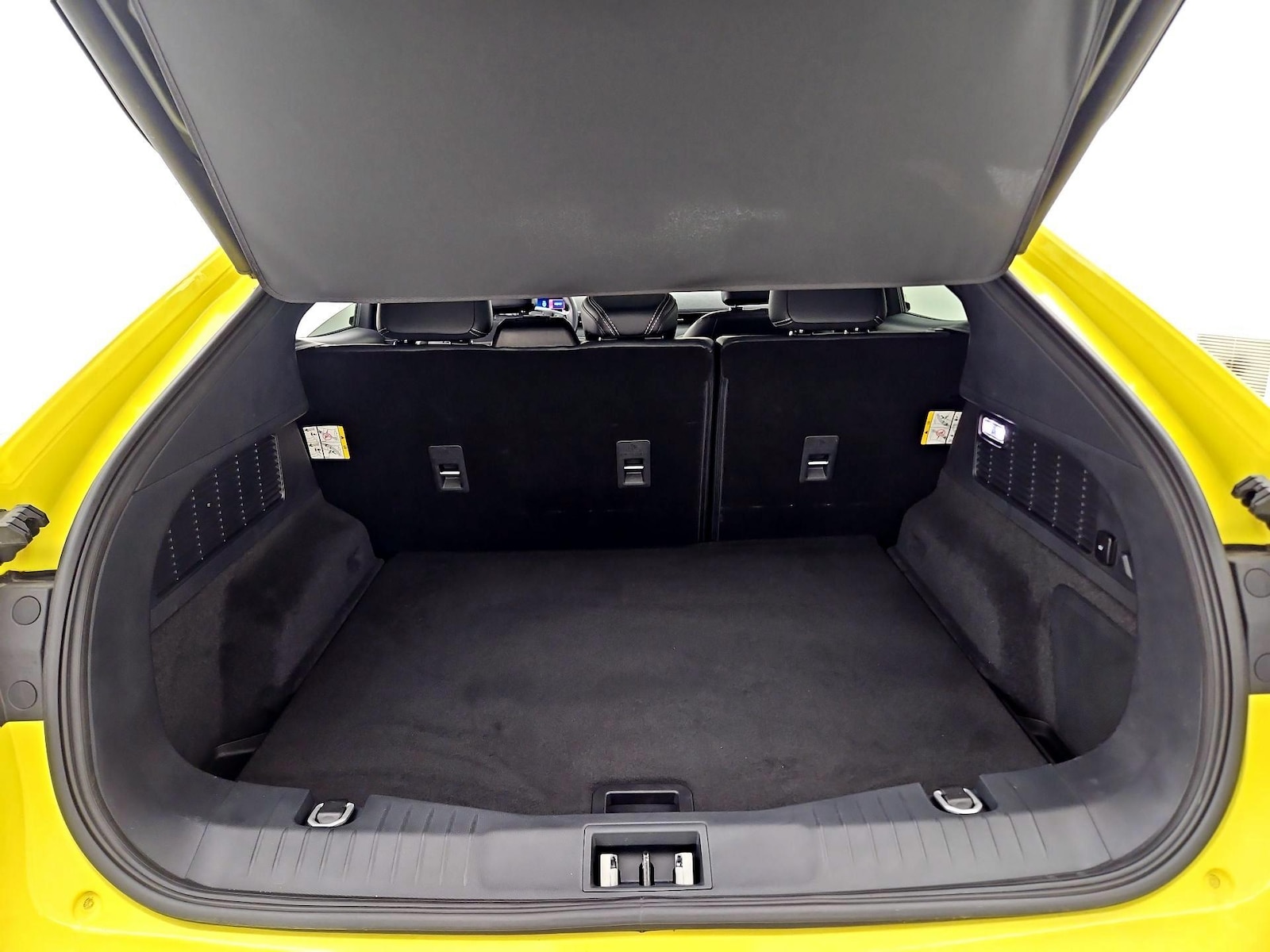 2025 Ford Mustang Mach-E Premium RWD - Photo 22