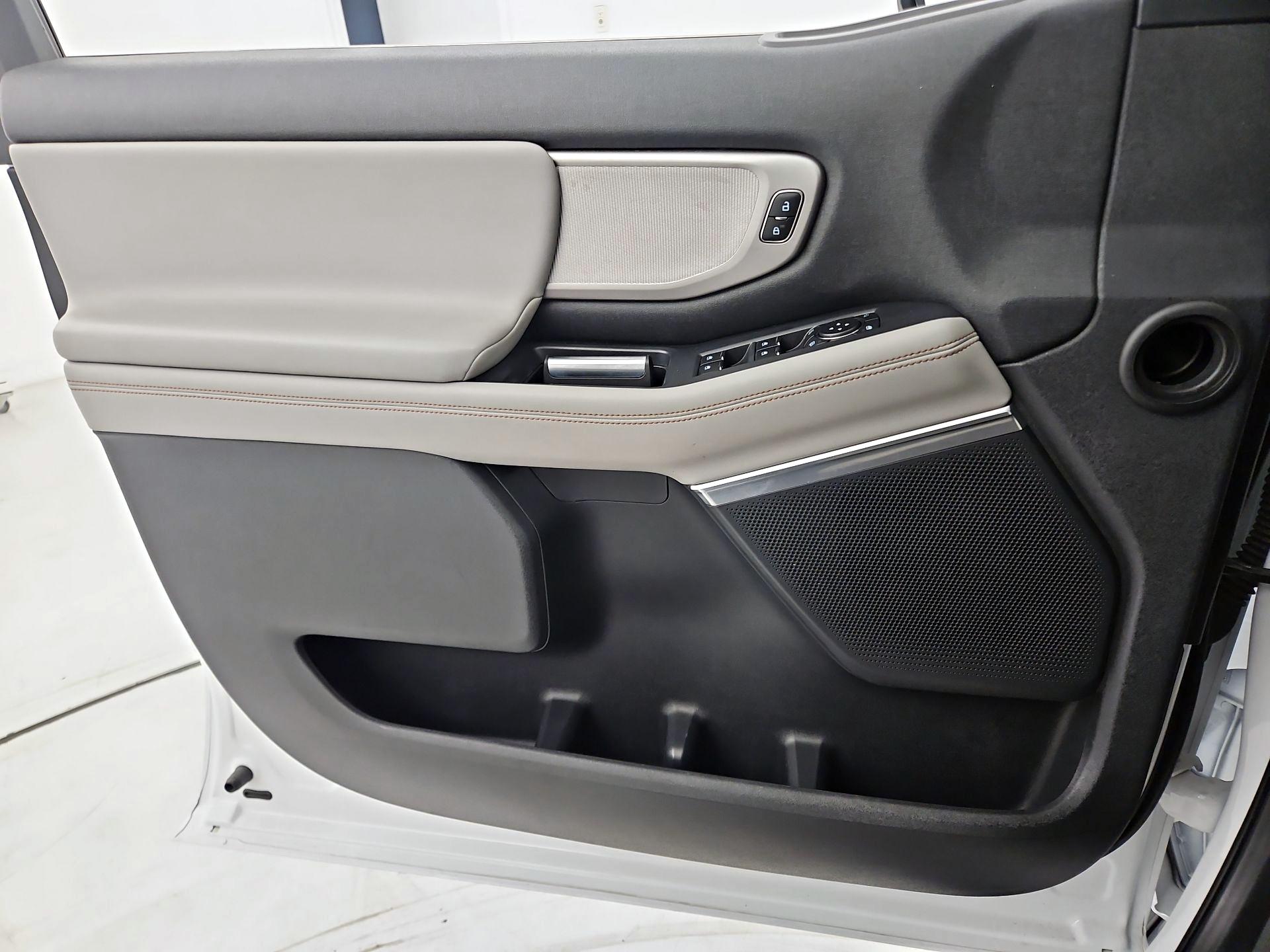 Thumbnail: 2025 Ford Expedition - 12