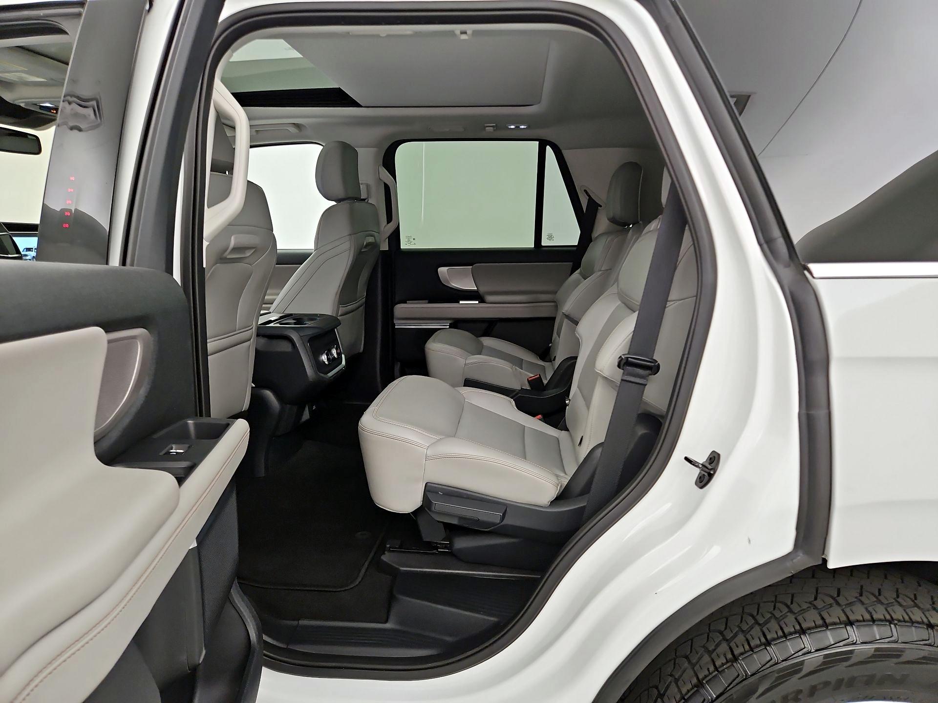 Thumbnail: 2025 Ford Expedition - 16