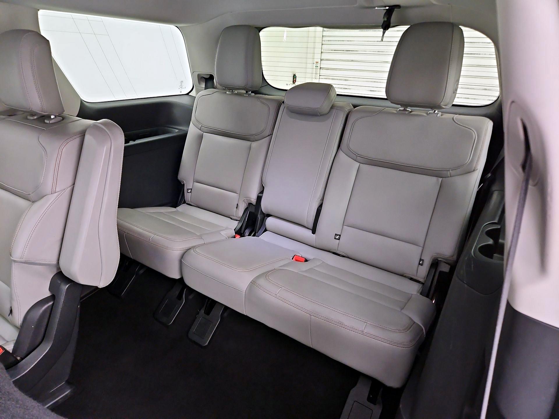 Thumbnail: 2025 Ford Expedition - 17