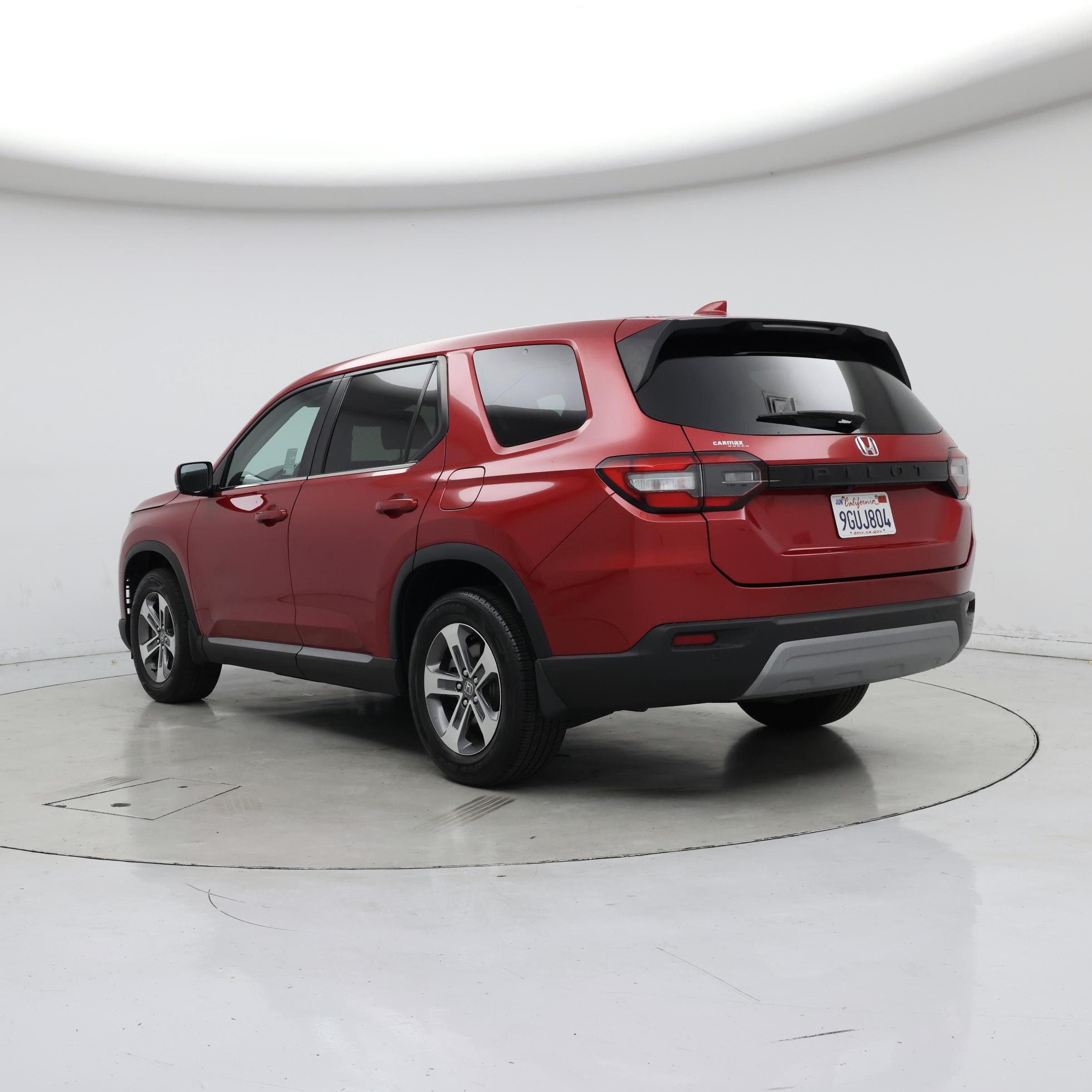 Thumbnail: 2023 Honda Pilot - 2