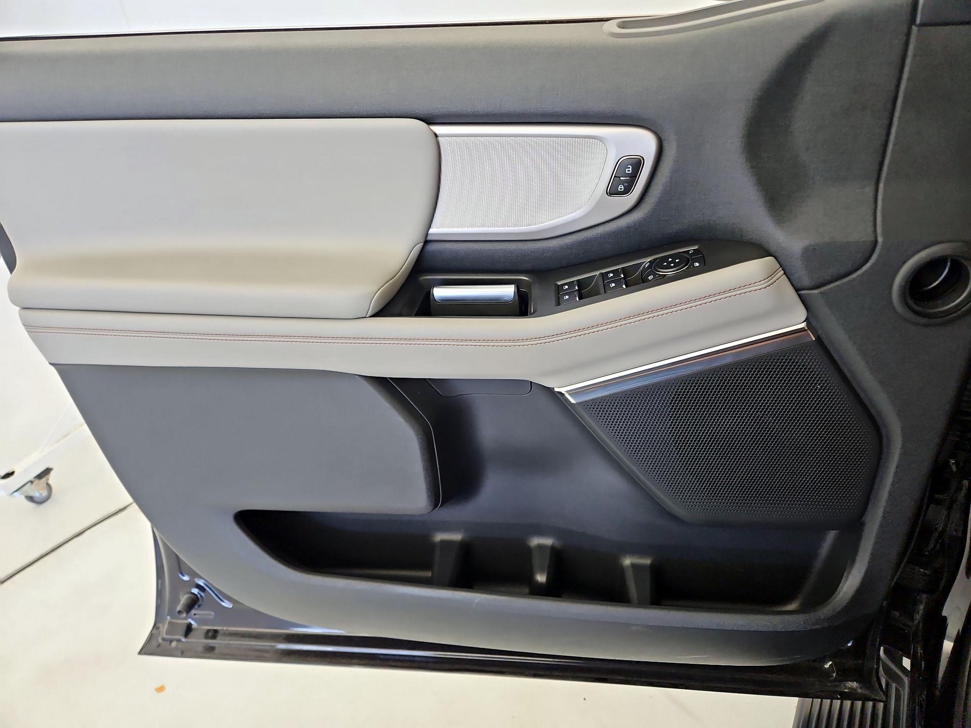 Thumbnail: 2025 Ford Expedition - 12