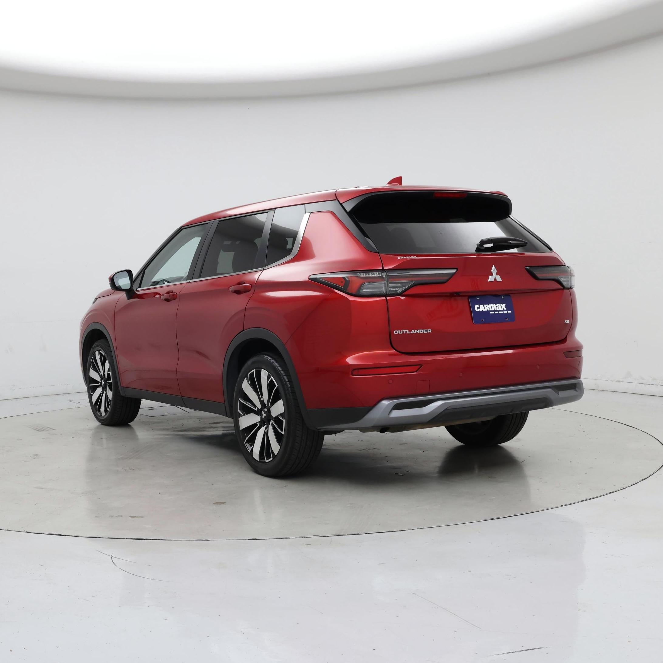 Thumbnail: 2025 Mitsubishi Outlander - 2