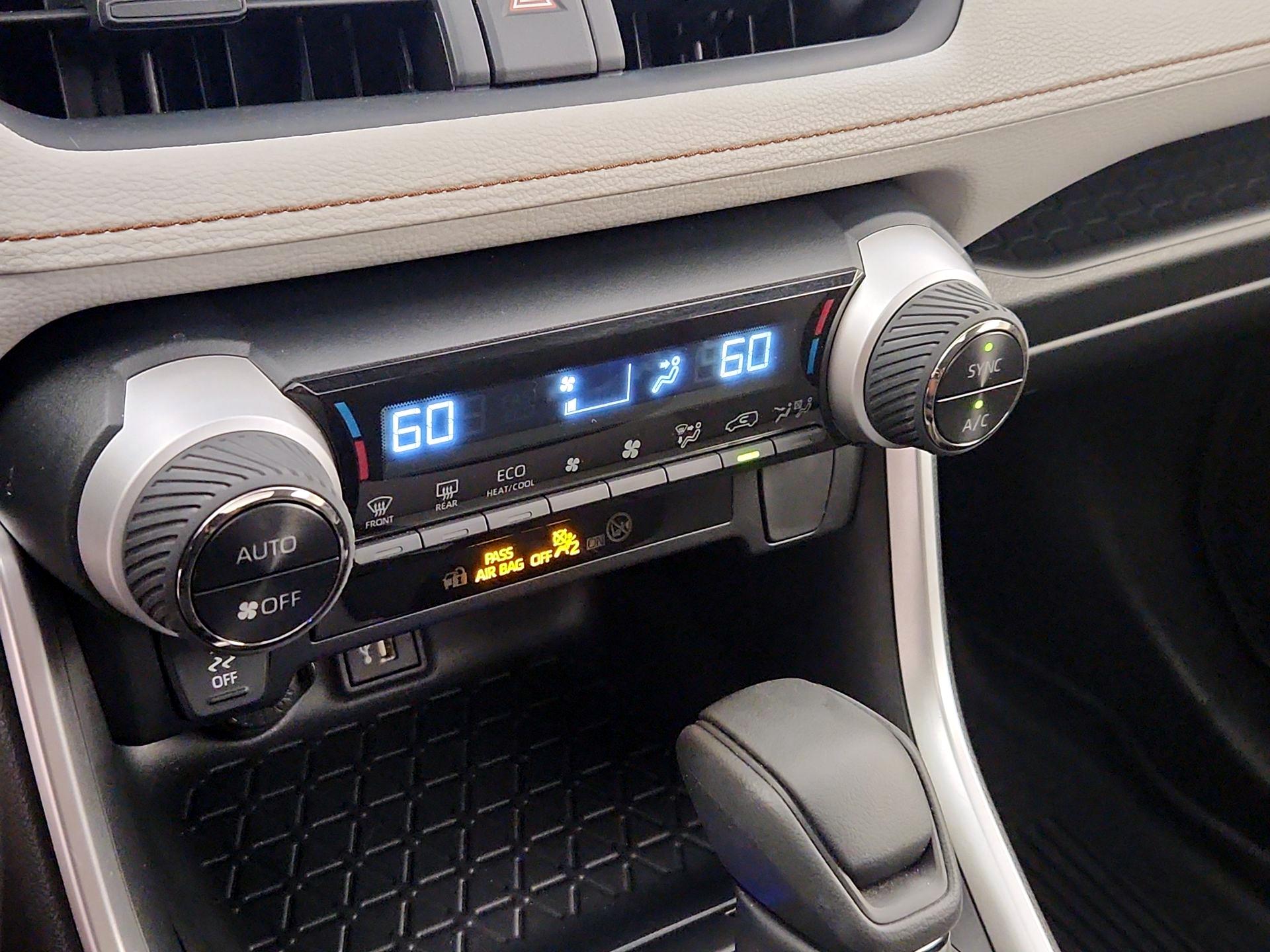 Thumbnail: 2025 Toyota RAV4 - 16