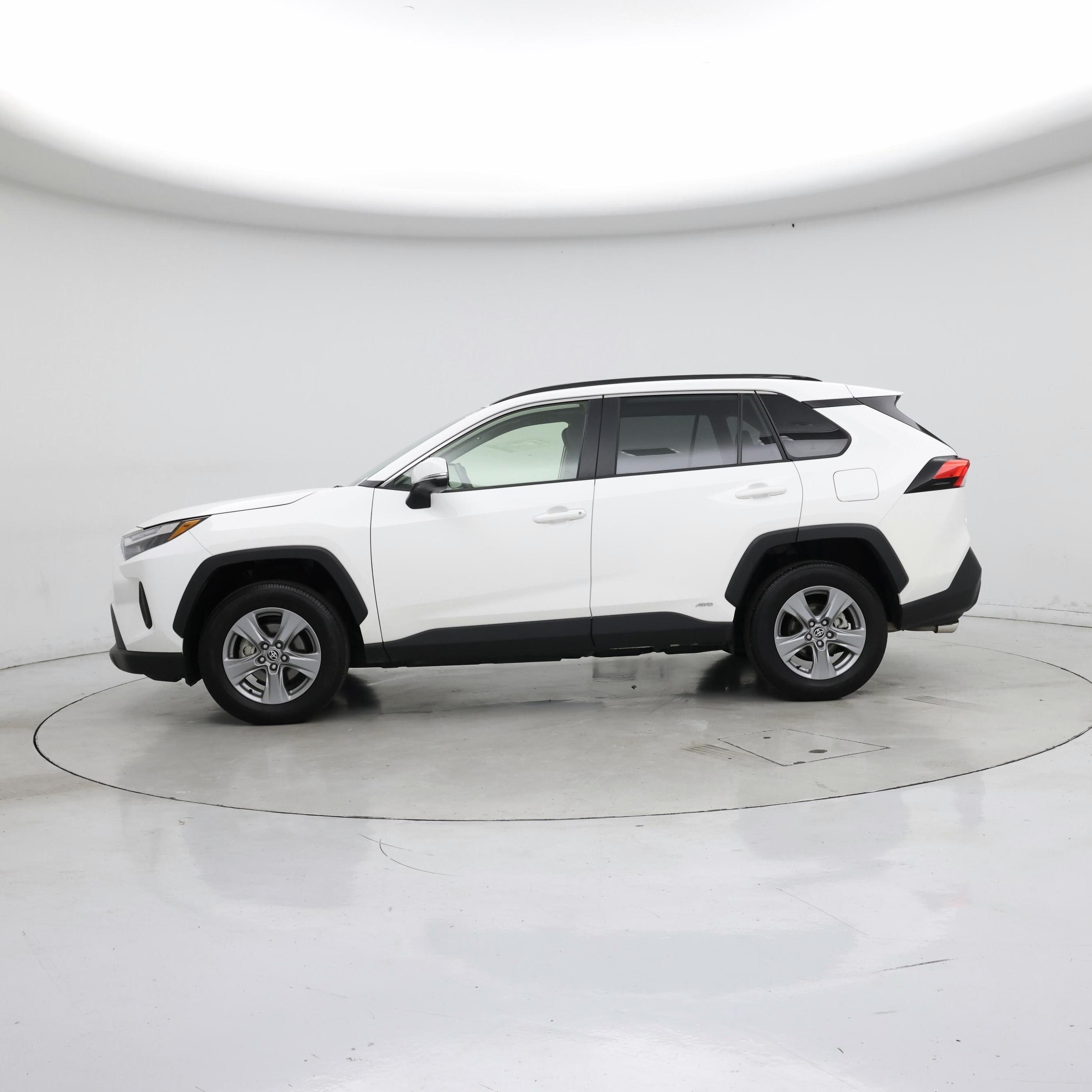 Thumbnail: 2025 Toyota RAV4 - 3