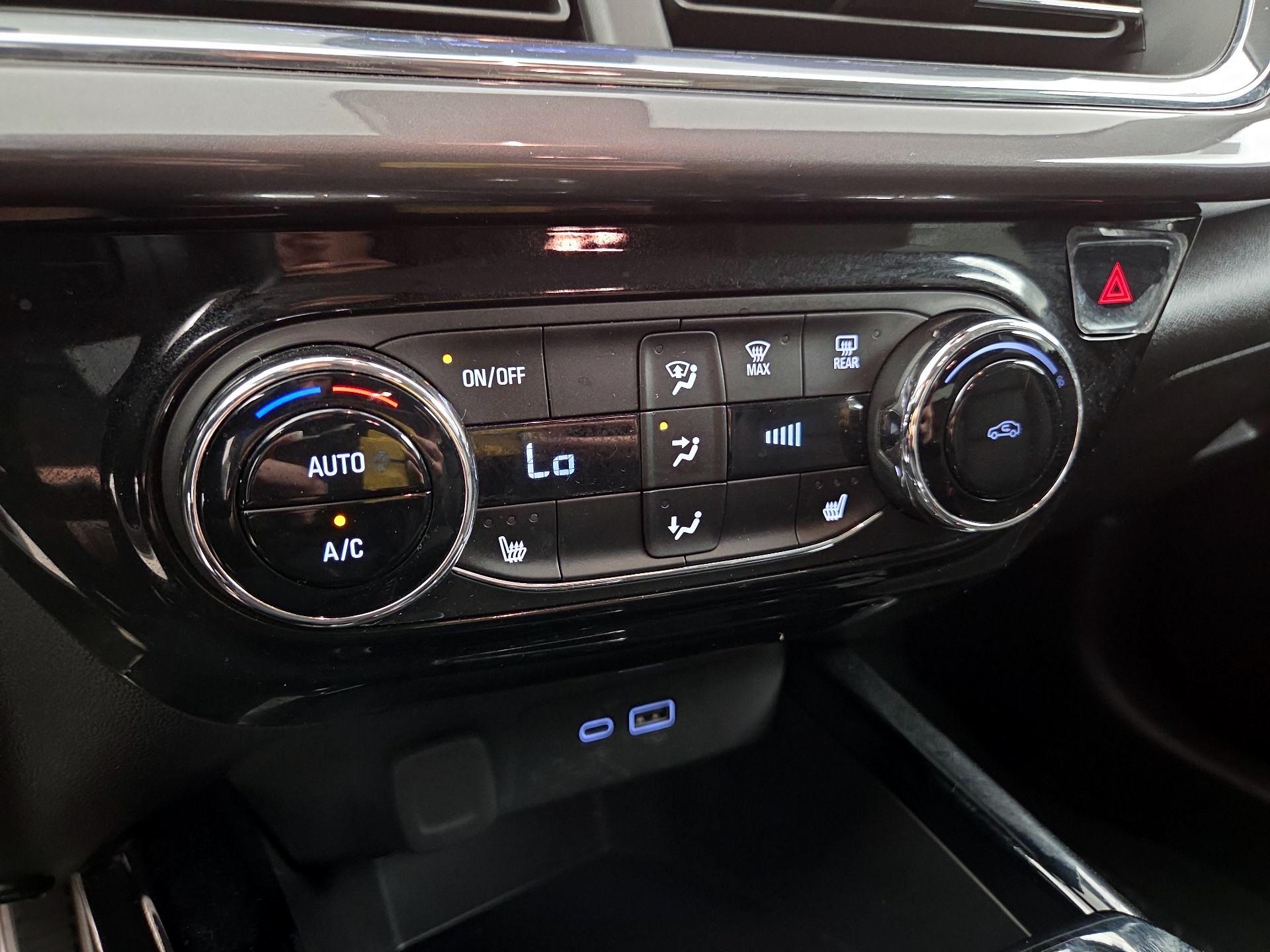 Thumbnail: 2025 Chevrolet Trax - 16