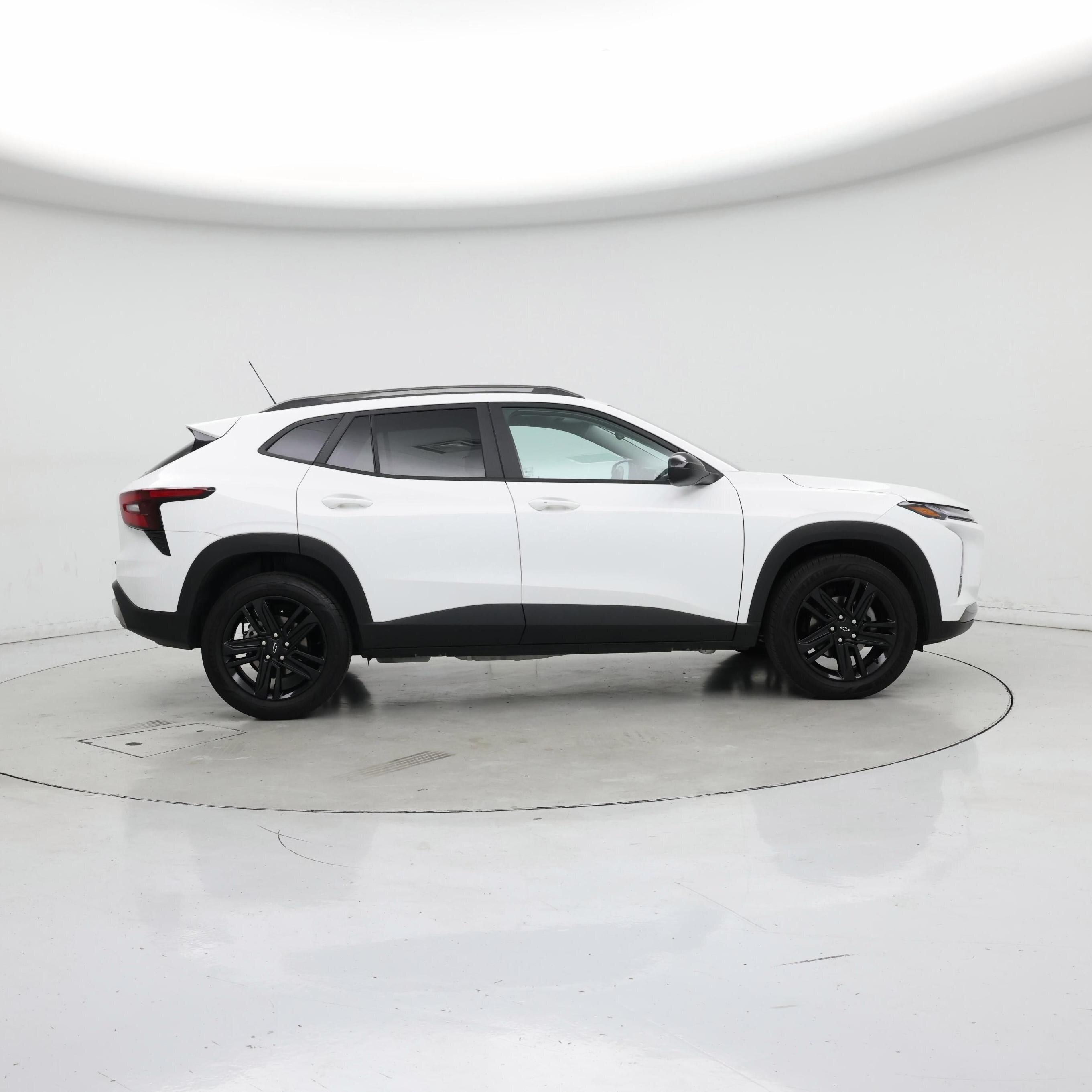 Thumbnail: 2025 Chevrolet Trax - 7