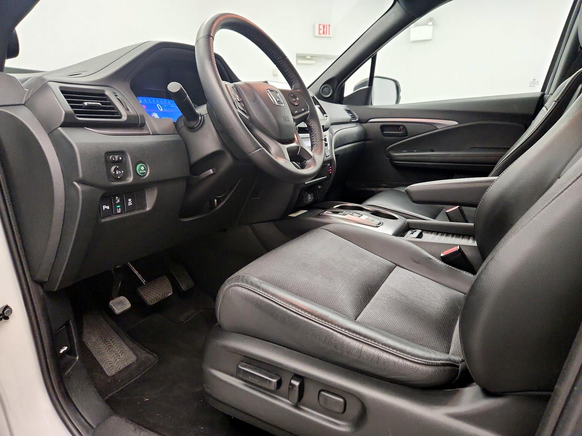 Thumbnail: 2023 Honda Passport - 11
