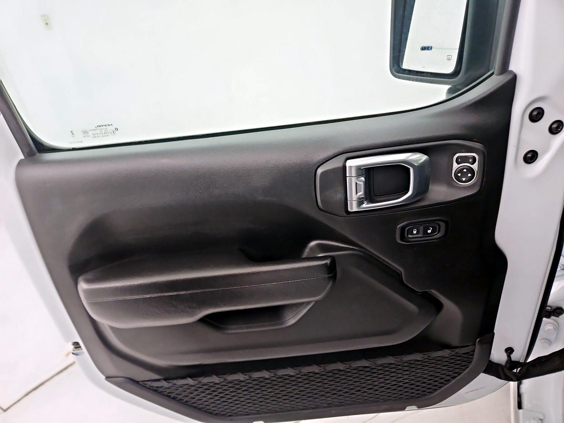 Thumbnail: 2025 Jeep Wrangler - 12