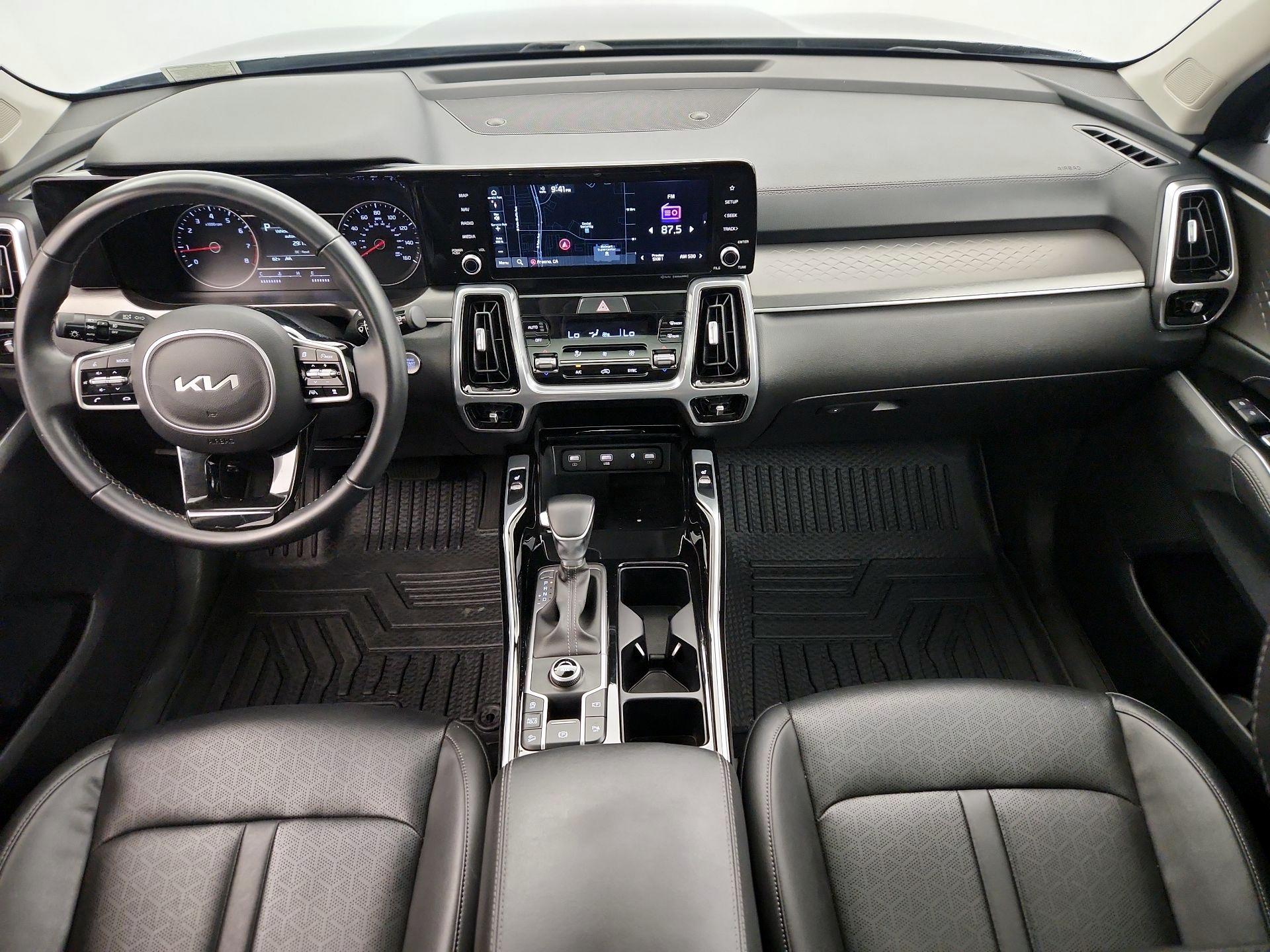 Thumbnail: 2022 Kia Sorento - 9