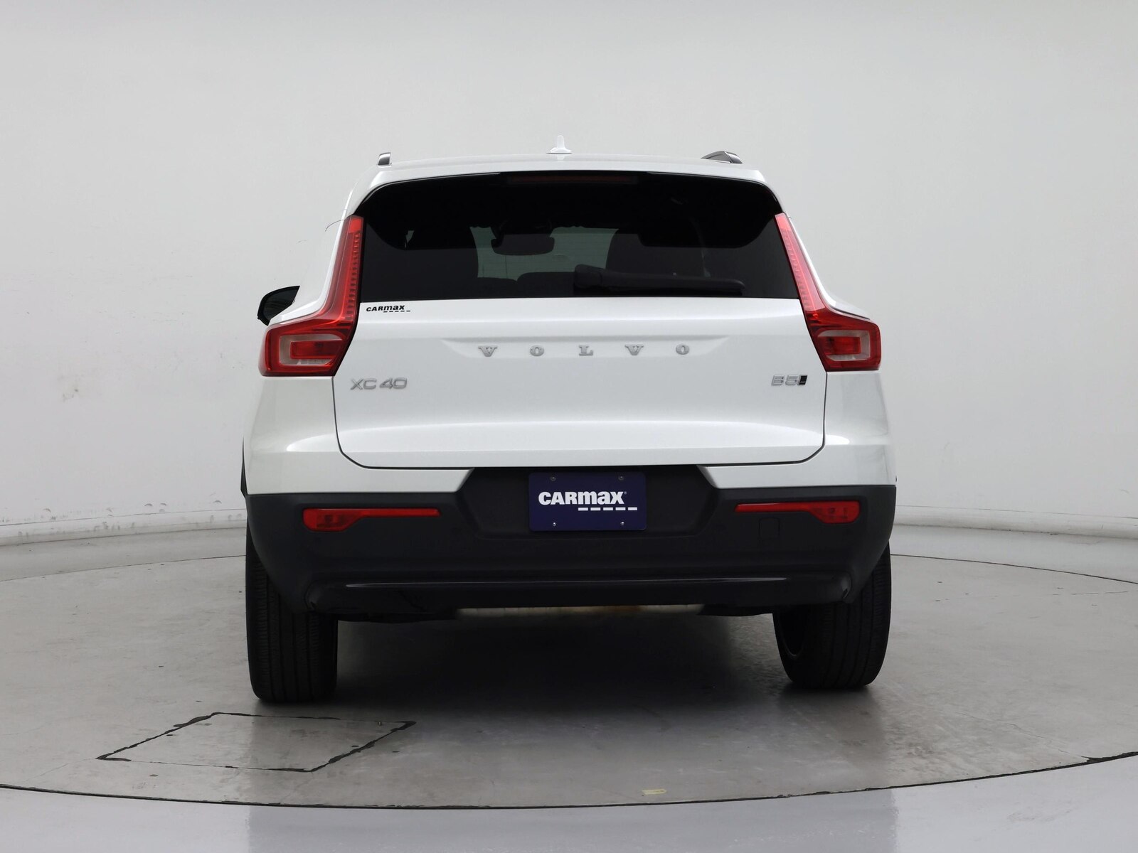 2023 Volvo XC40 Plus - Photo 7