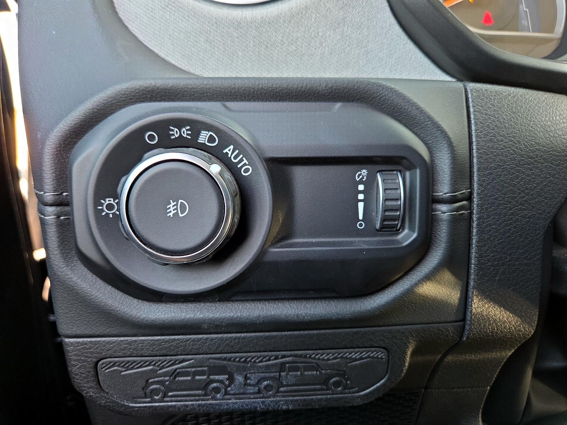 Thumbnail: 2024 Jeep Wrangler - 11