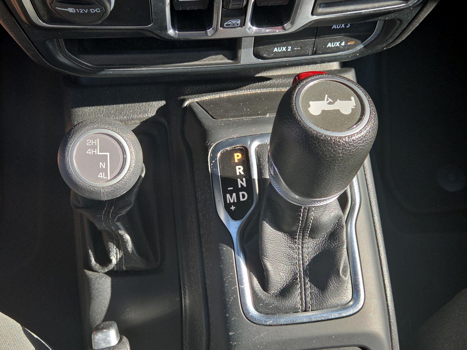 Thumbnail: 2024 Jeep Wrangler - 15