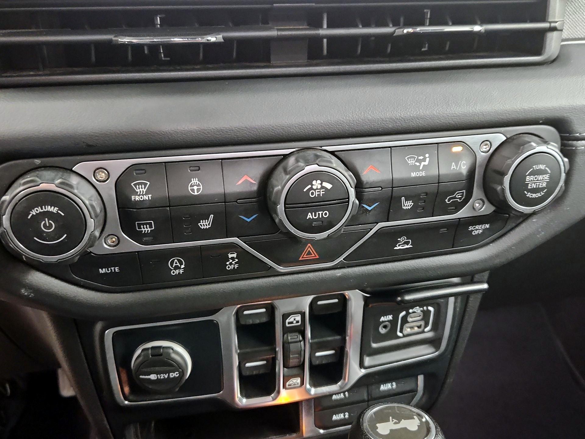 Thumbnail: 2024 Jeep Wrangler - 16