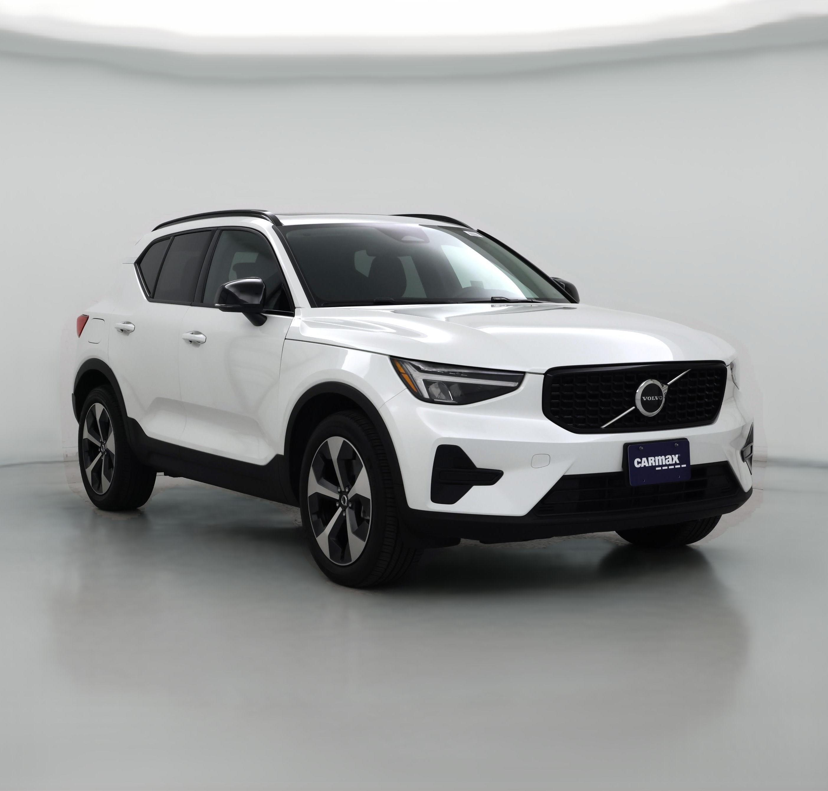 Thumbnail: 2024 Volvo XC40 - 1