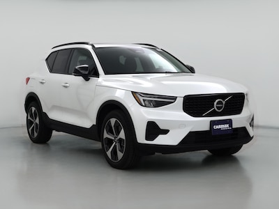 2024 Volvo XC40 B5 Core Dark Theme