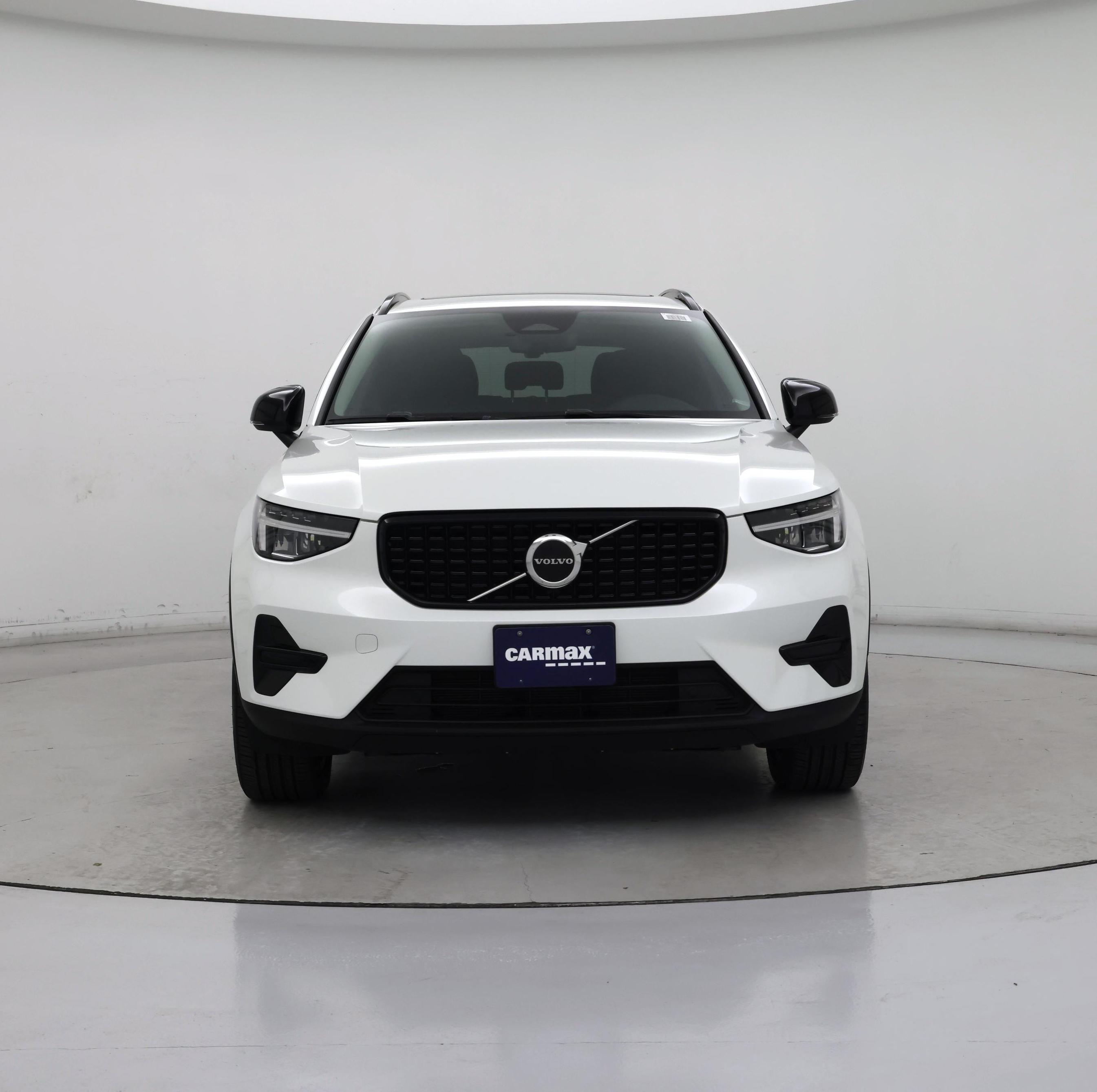 Thumbnail: 2024 Volvo XC40 - 5