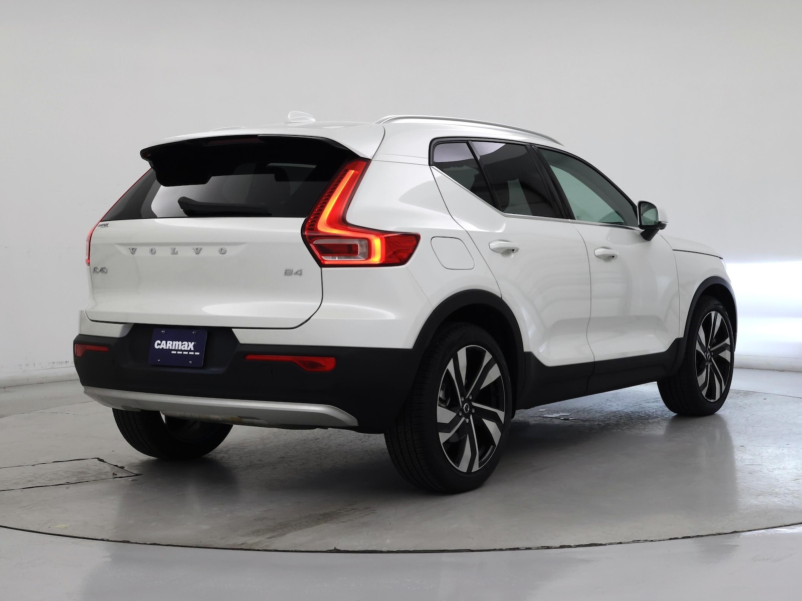 2023 Volvo XC40 Ultimate - Photo 9