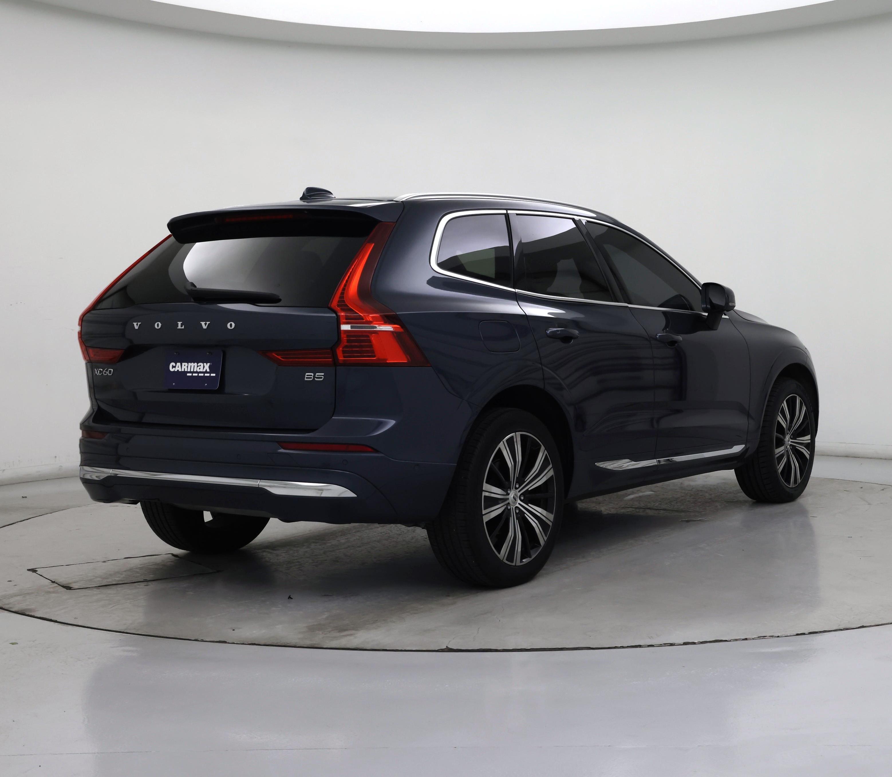 Thumbnail: 2023 Volvo XC60 - 8