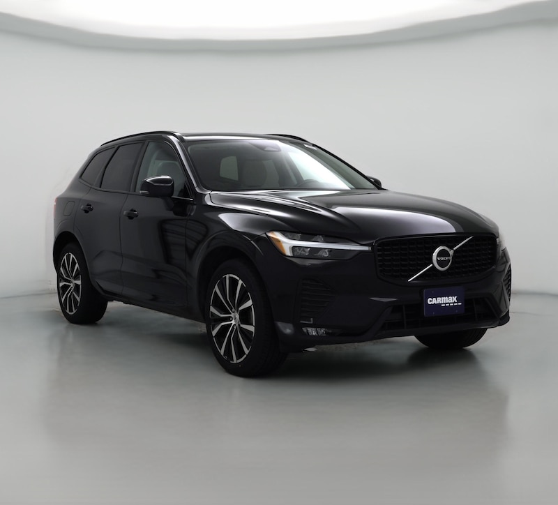 2023 Volvo XC60 B5 Plus Dark Theme