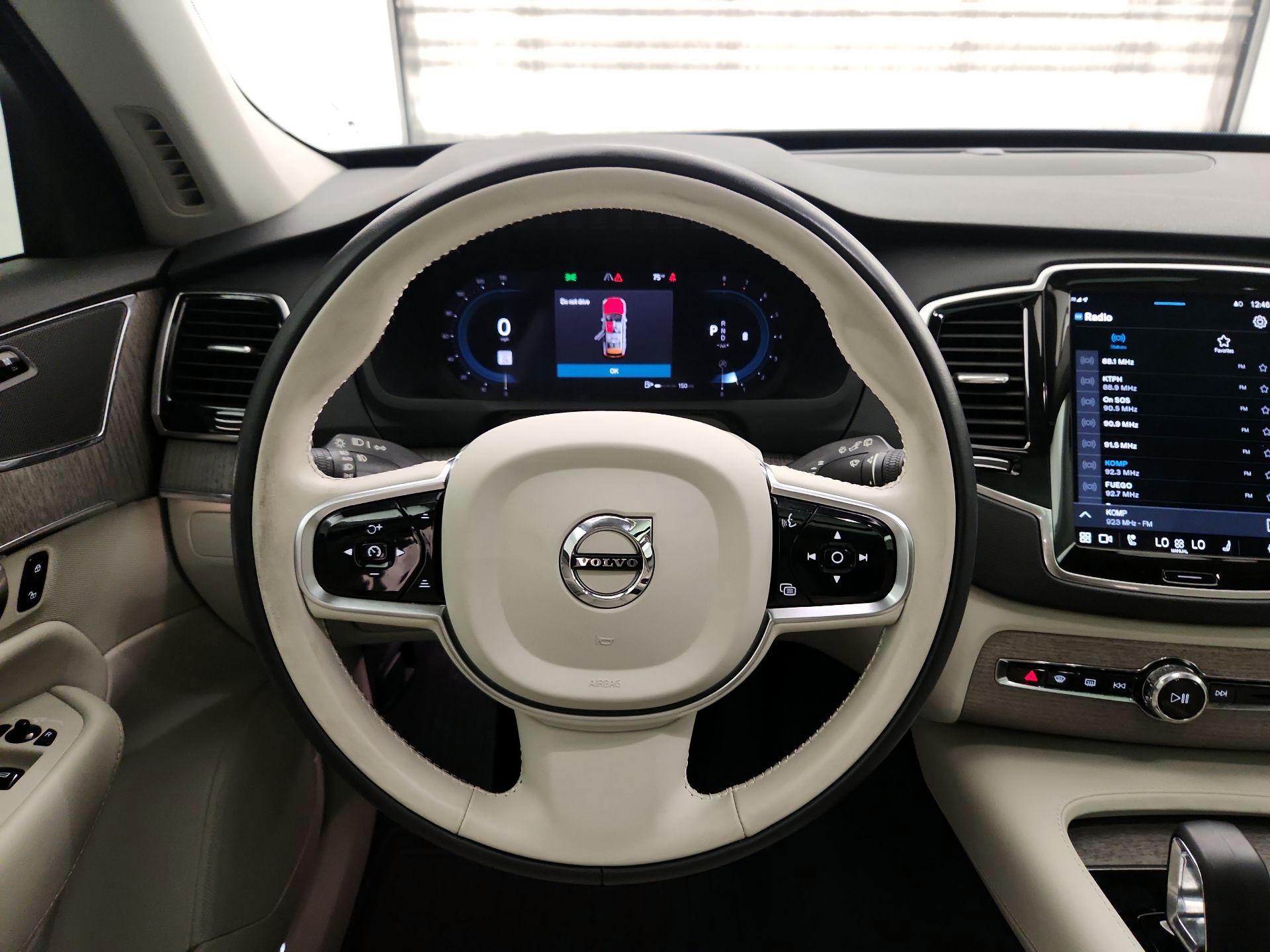 Thumbnail: 2023 Volvo XC90 - 10