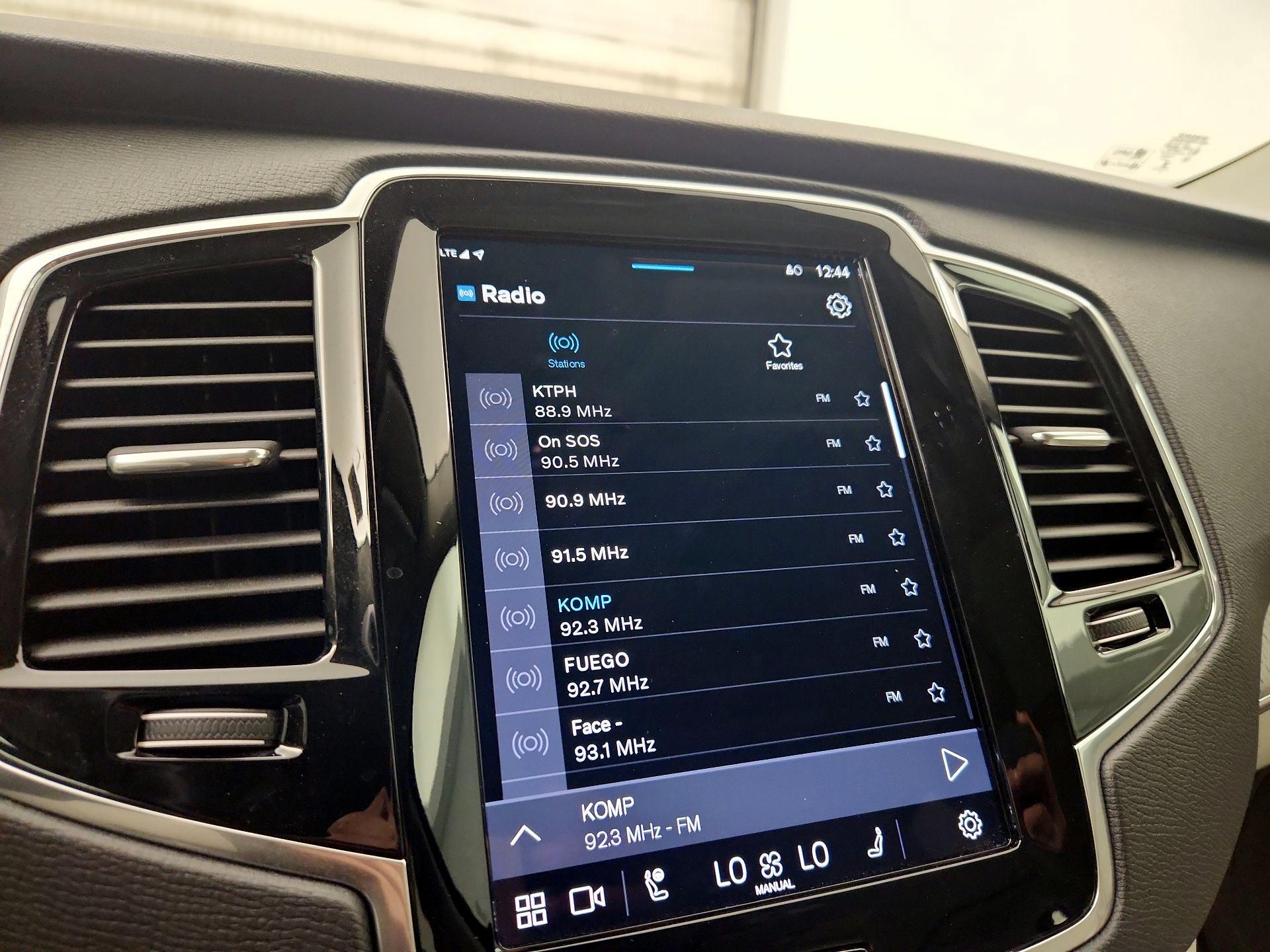 Thumbnail: 2023 Volvo XC90 - 15