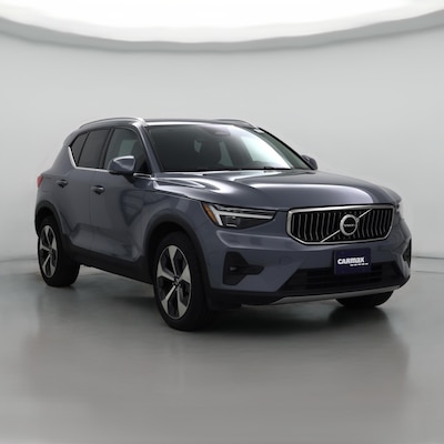 2023 Volvo XC40 B5 Ultimate Bright Theme