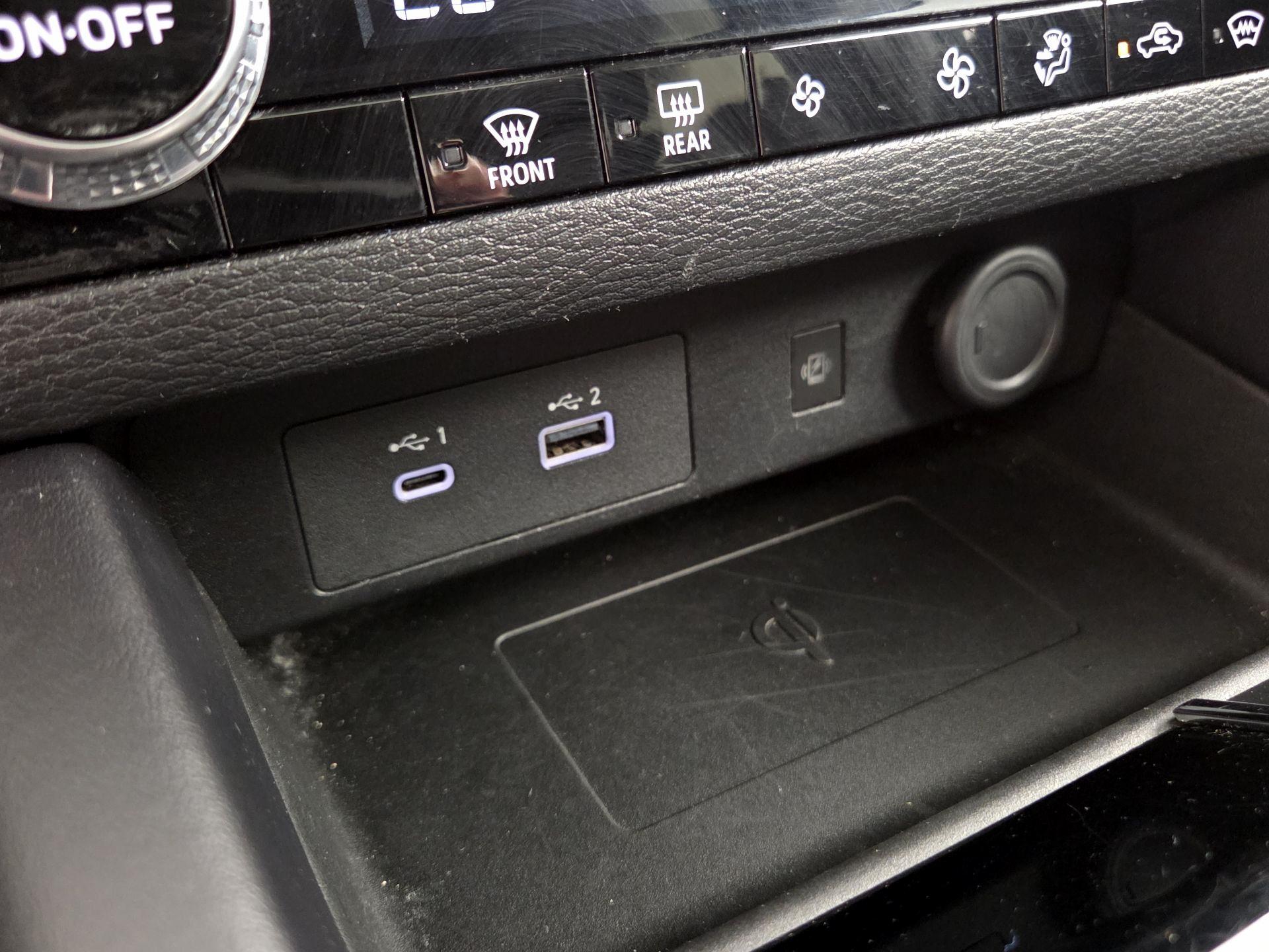 Thumbnail: 2024 Mitsubishi Outlander - 19