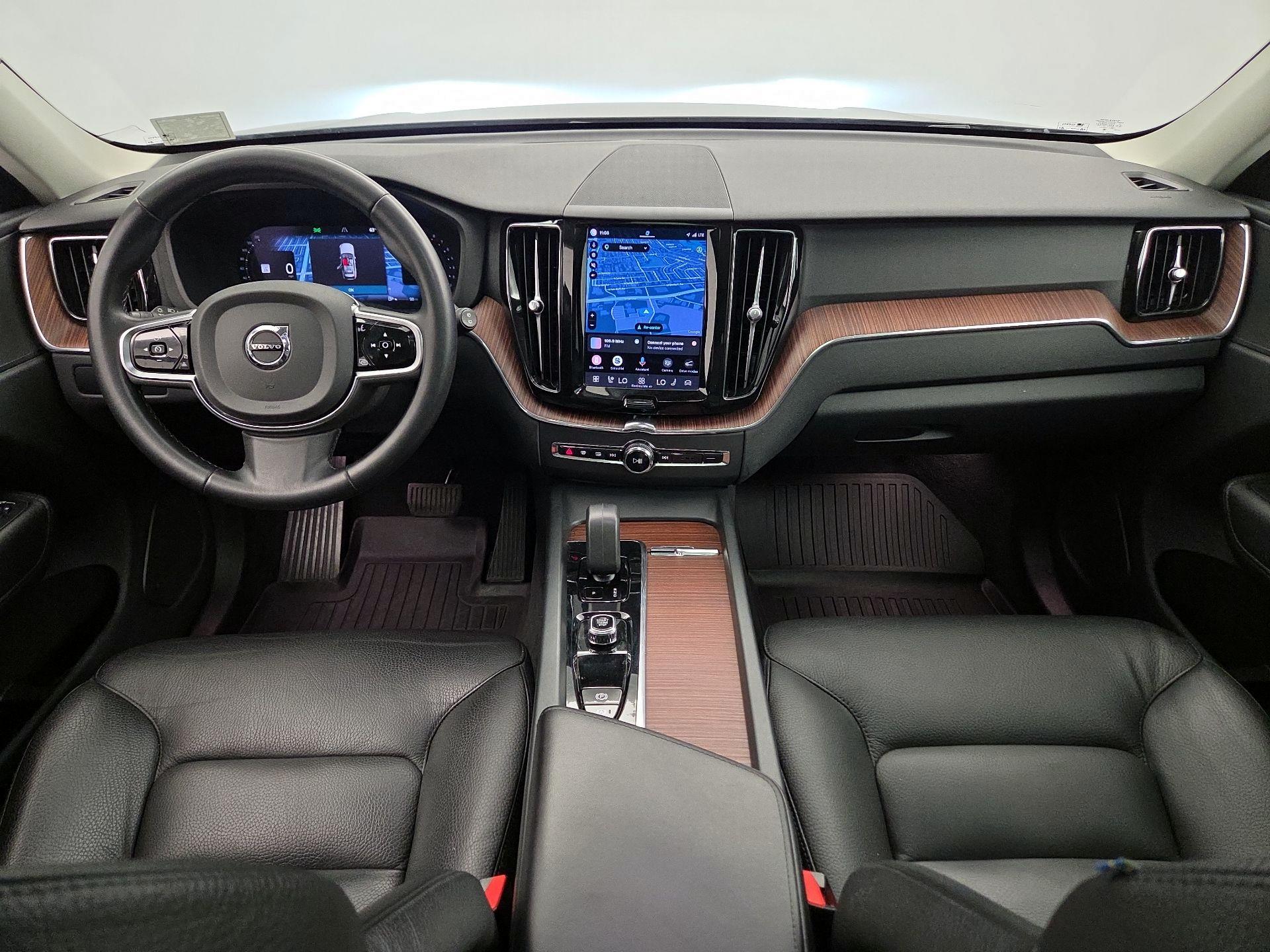 Thumbnail: 2023 Volvo XC60 - 9