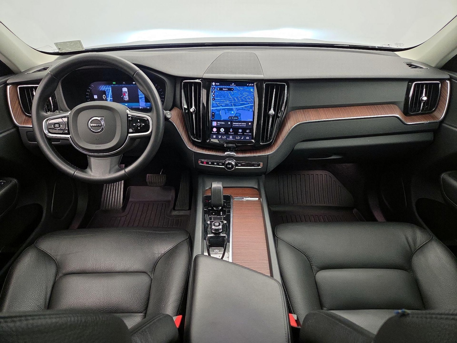 2023 Volvo XC60 Plus - Photo 10